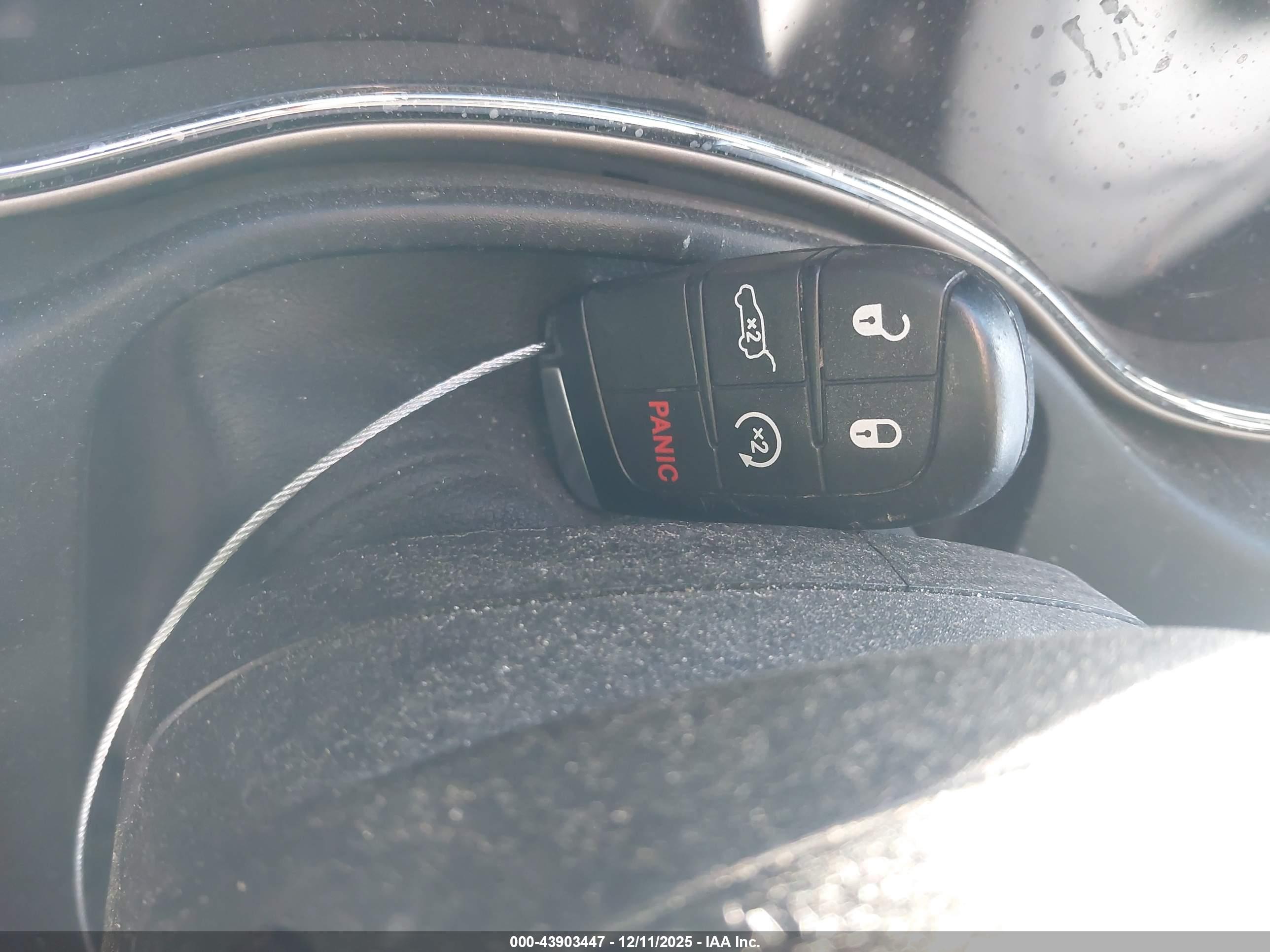 JEEP GRAND image 11
