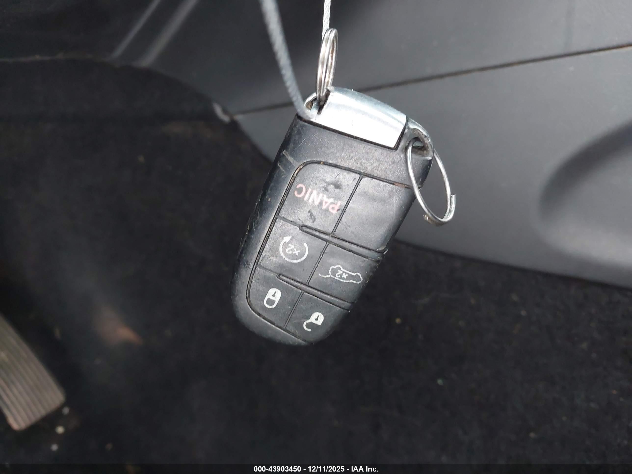 JEEP GRAND image 11