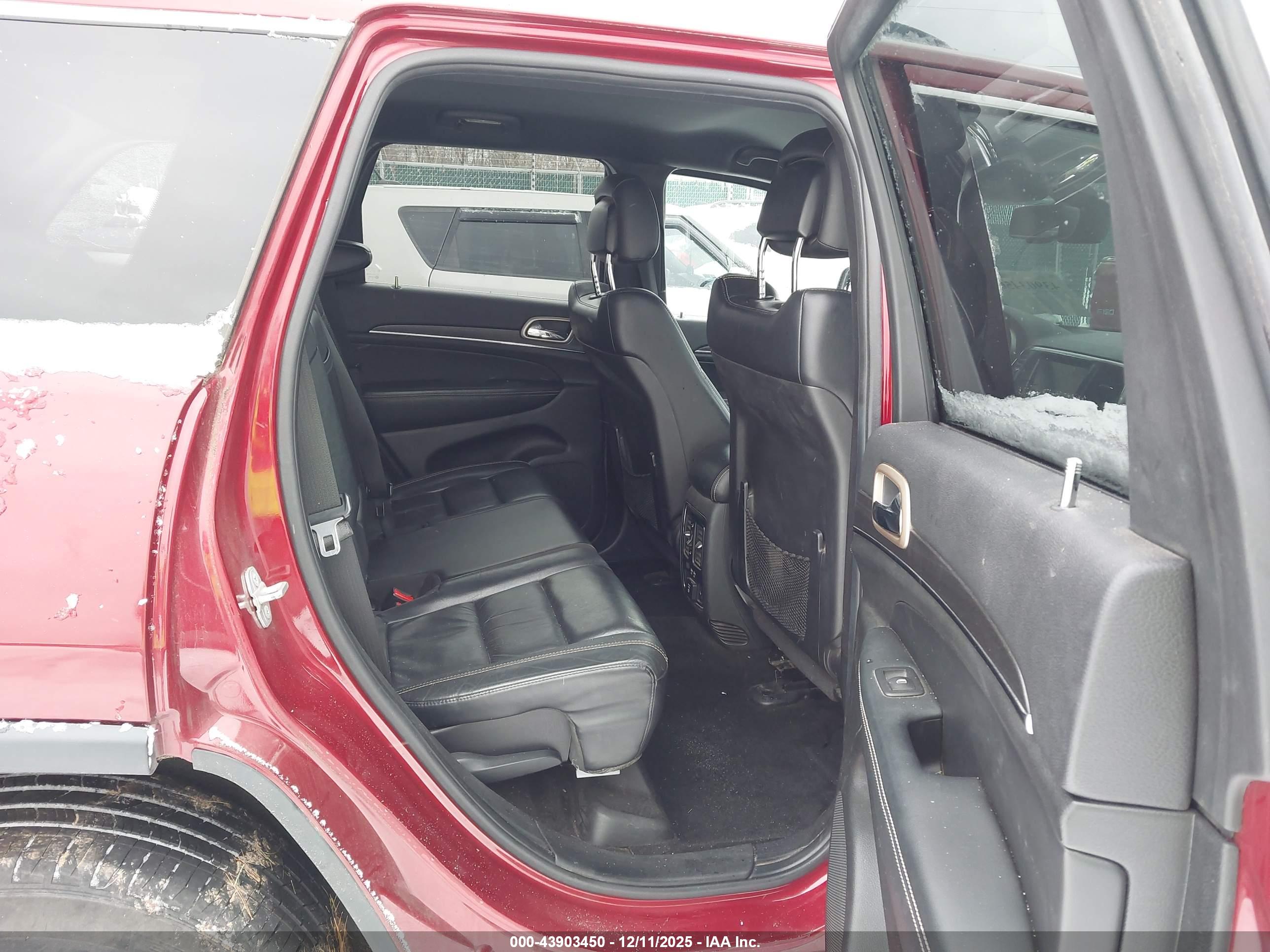 JEEP GRAND image 8