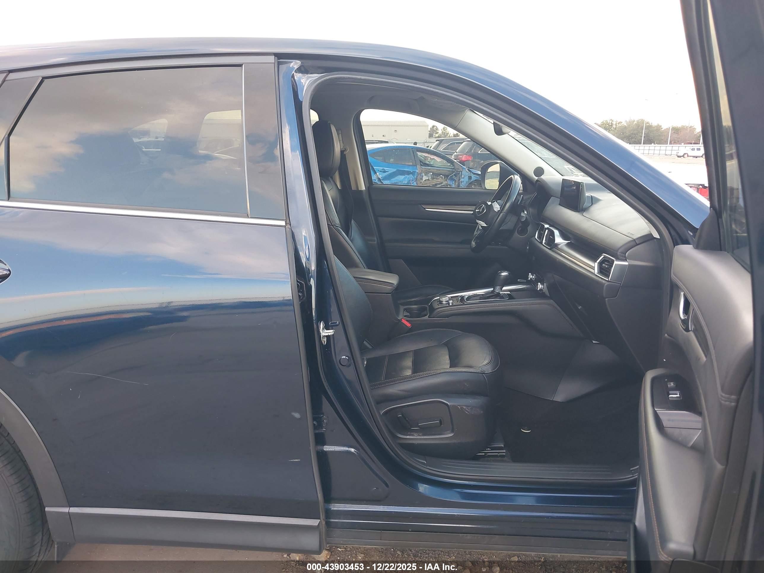 MAZDA CX-5 image 5