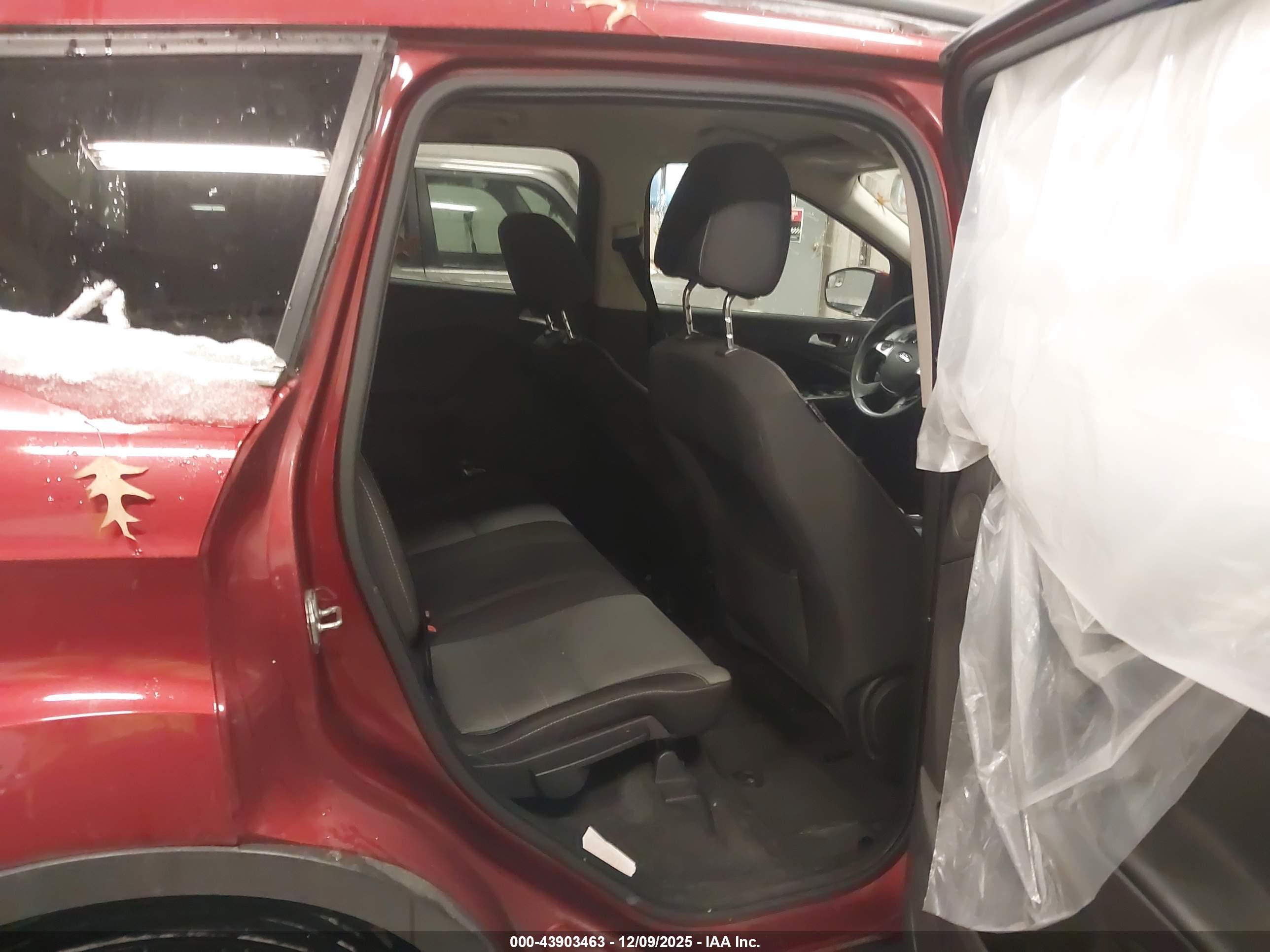 FORD ESCAPE image 8