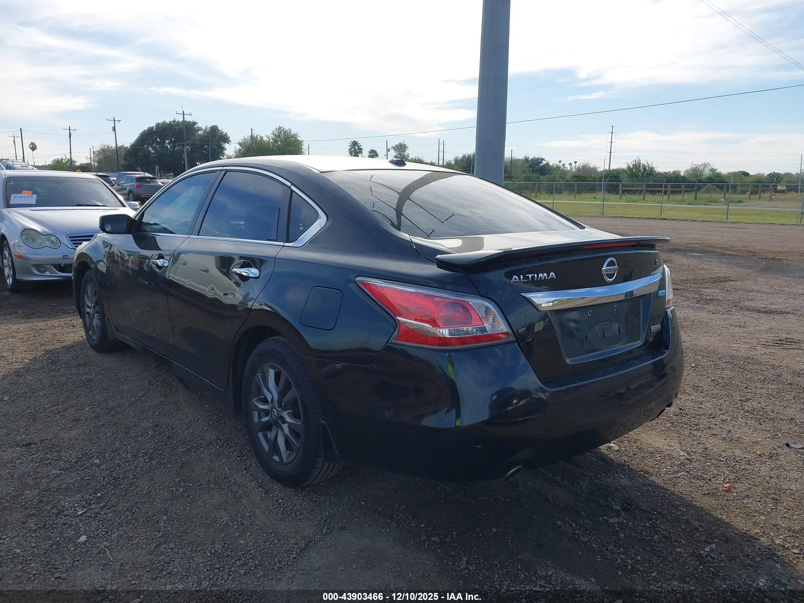 NISSAN ALTIMA image 3