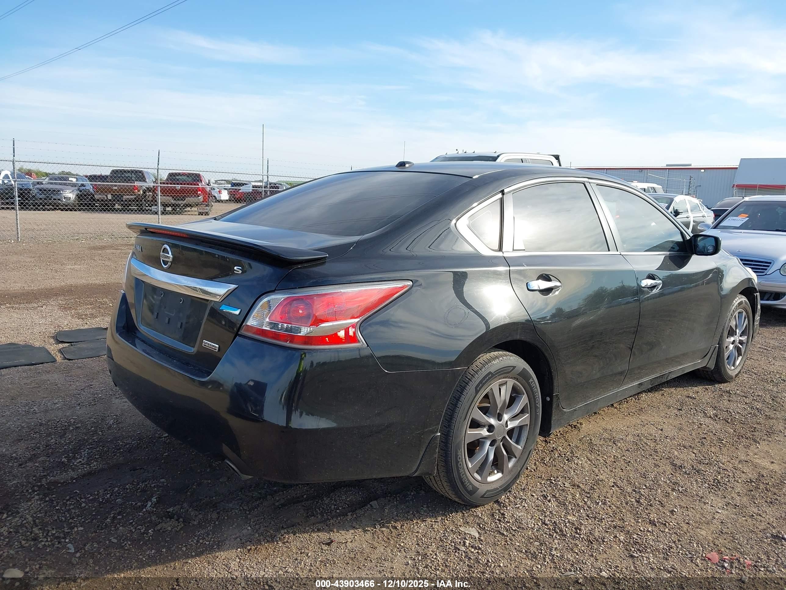 NISSAN ALTIMA image 4