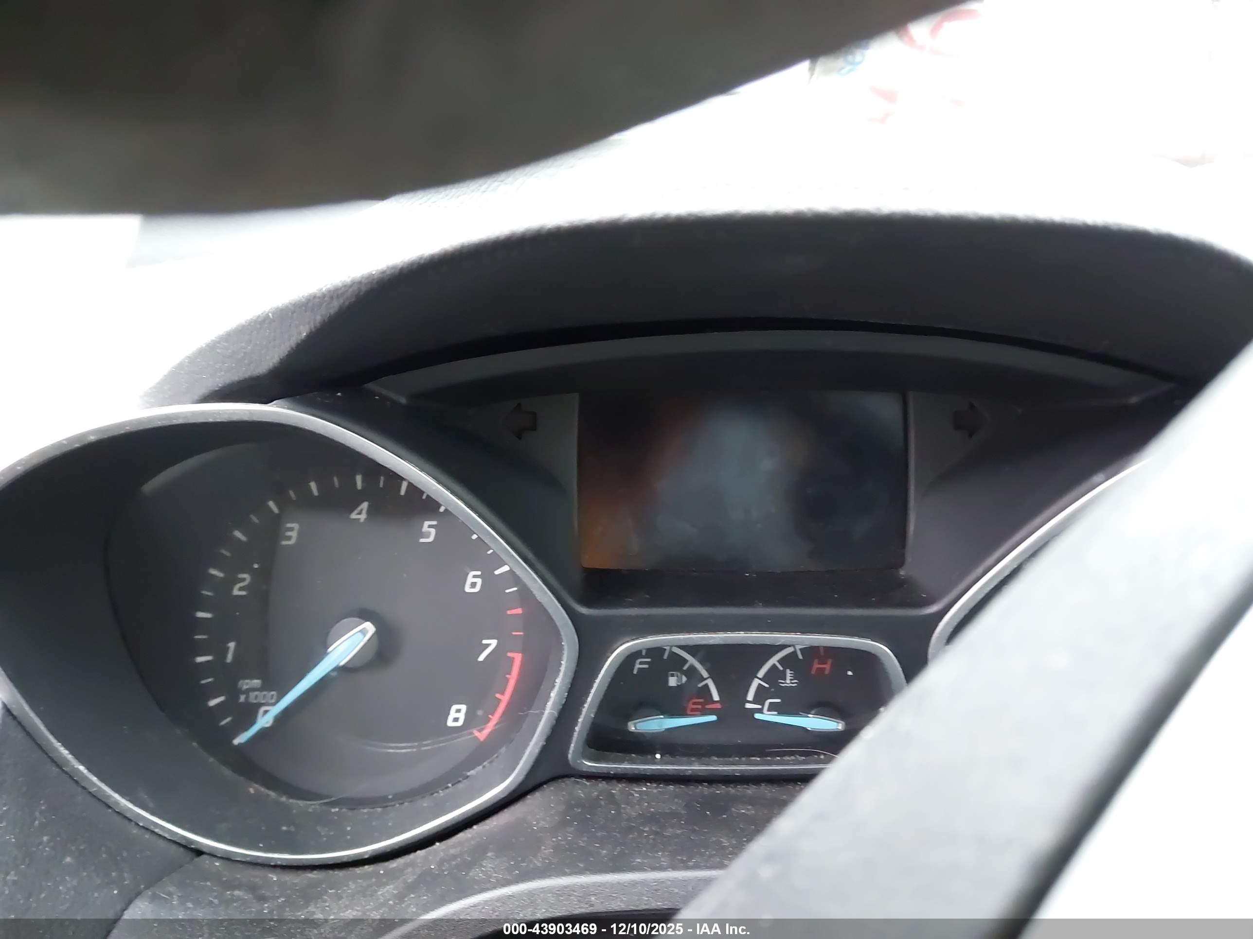 FORD ESCAPE image 7