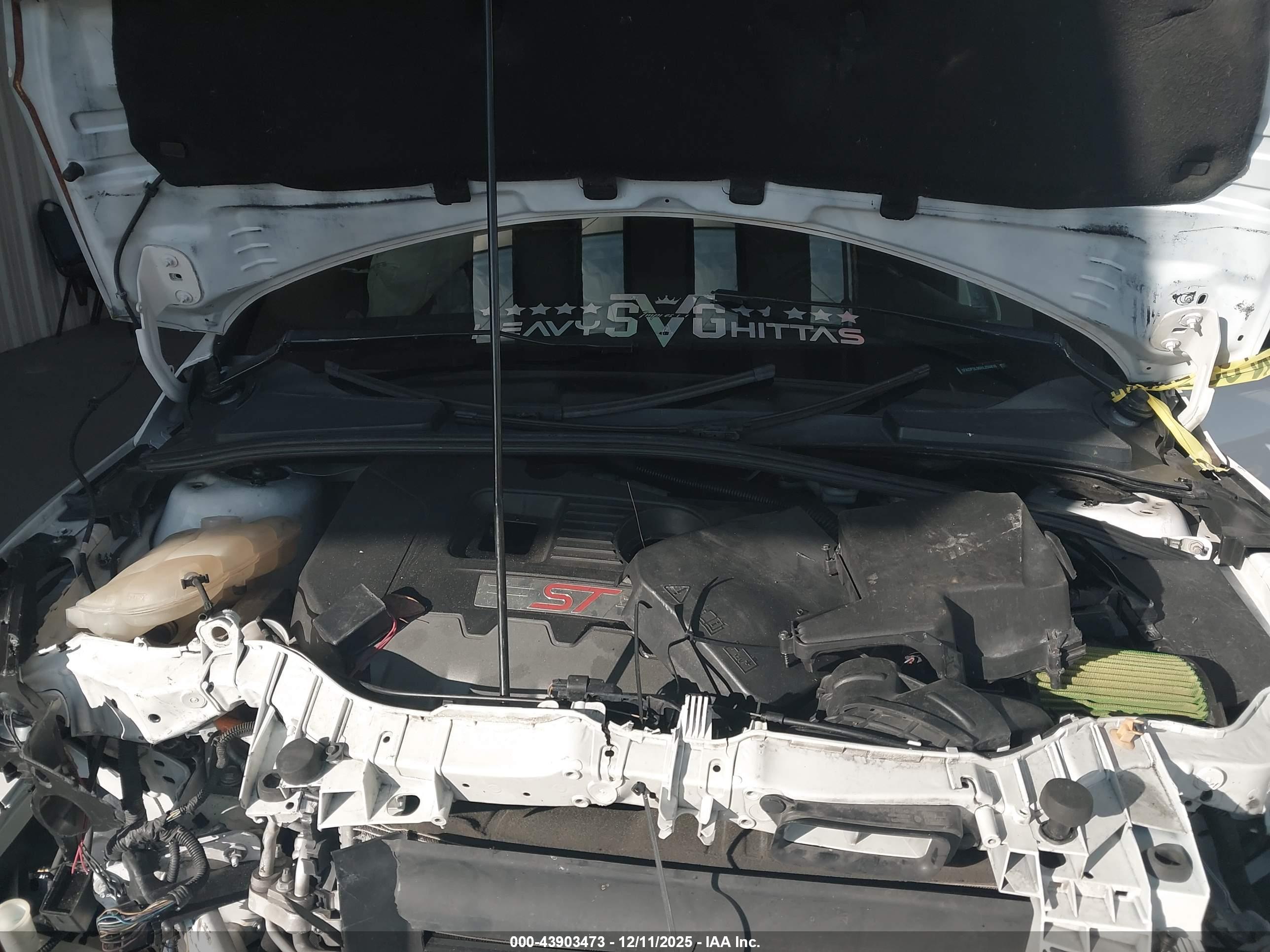 FORD FOCUS image 10