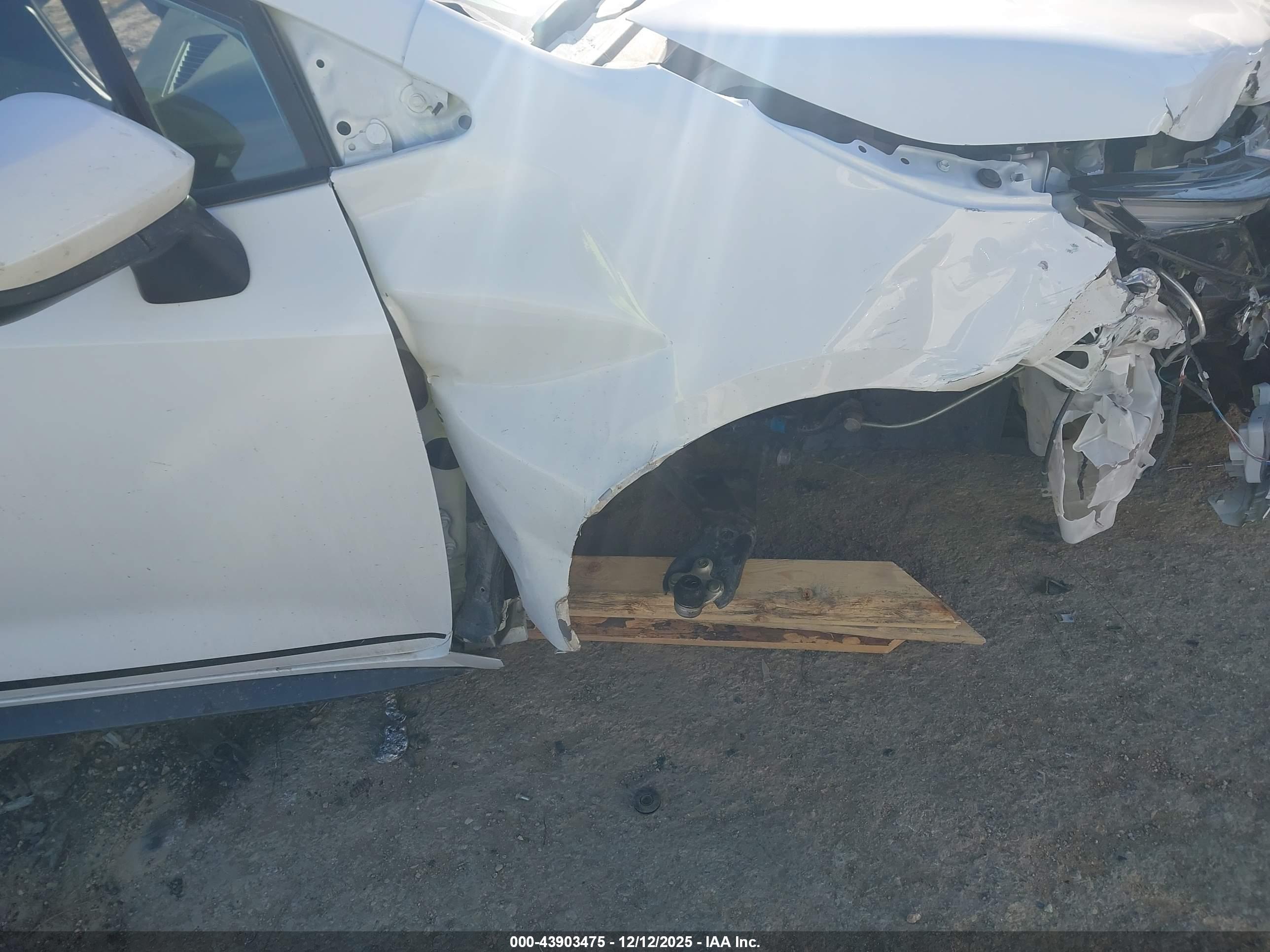 TOYOTA COROLLA image 6