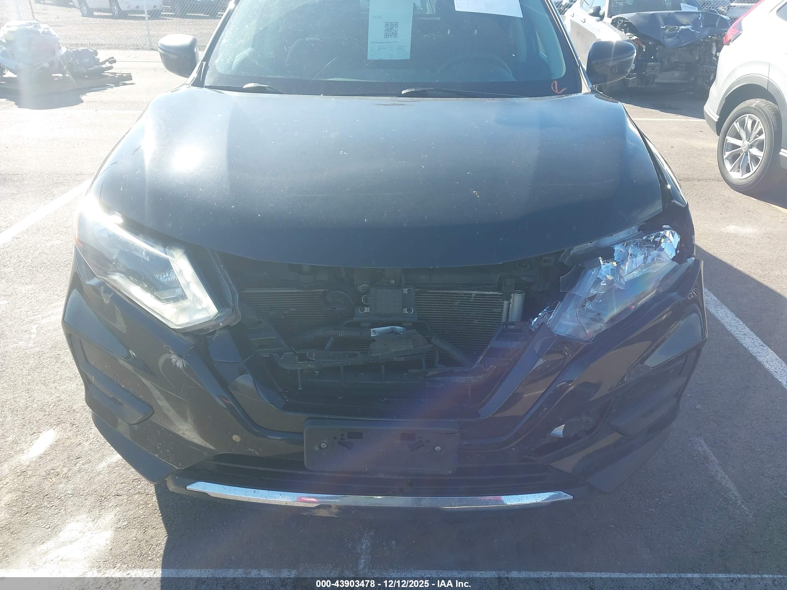 NISSAN ROGUE image 6