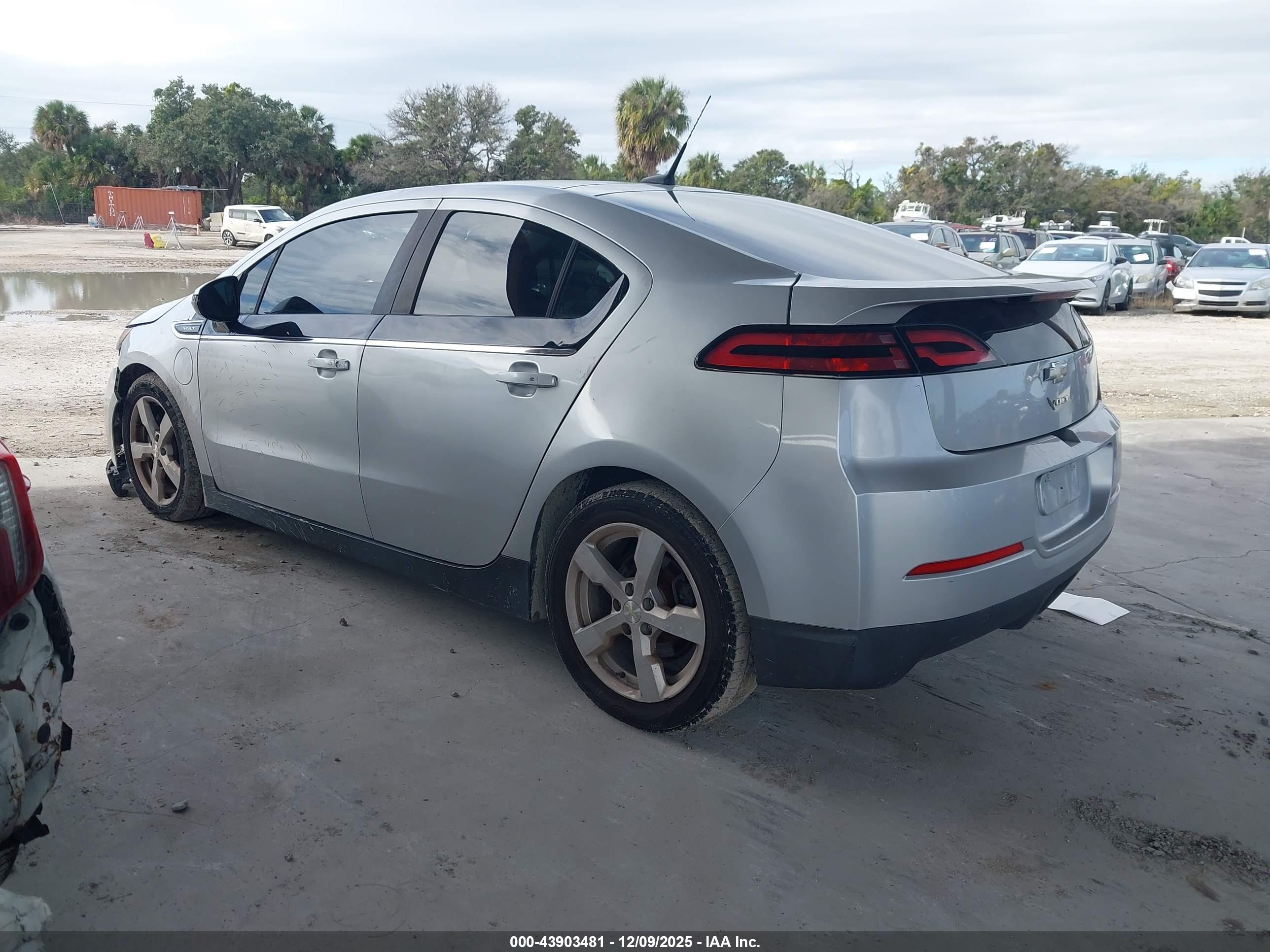 CHEVROLET VOLT image 3