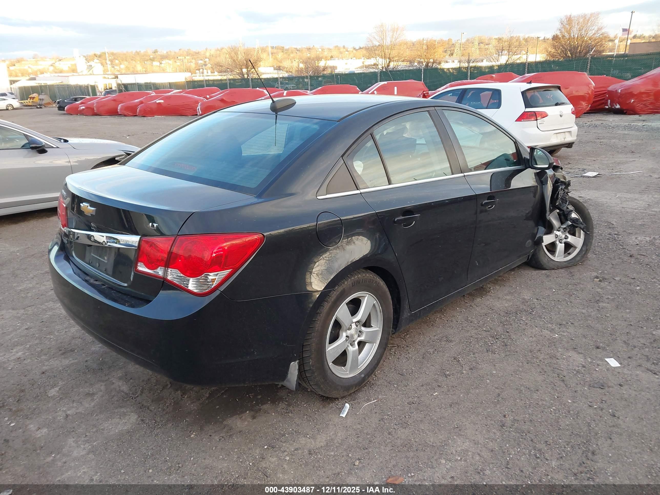 CHEVROLET CRUZE image 4