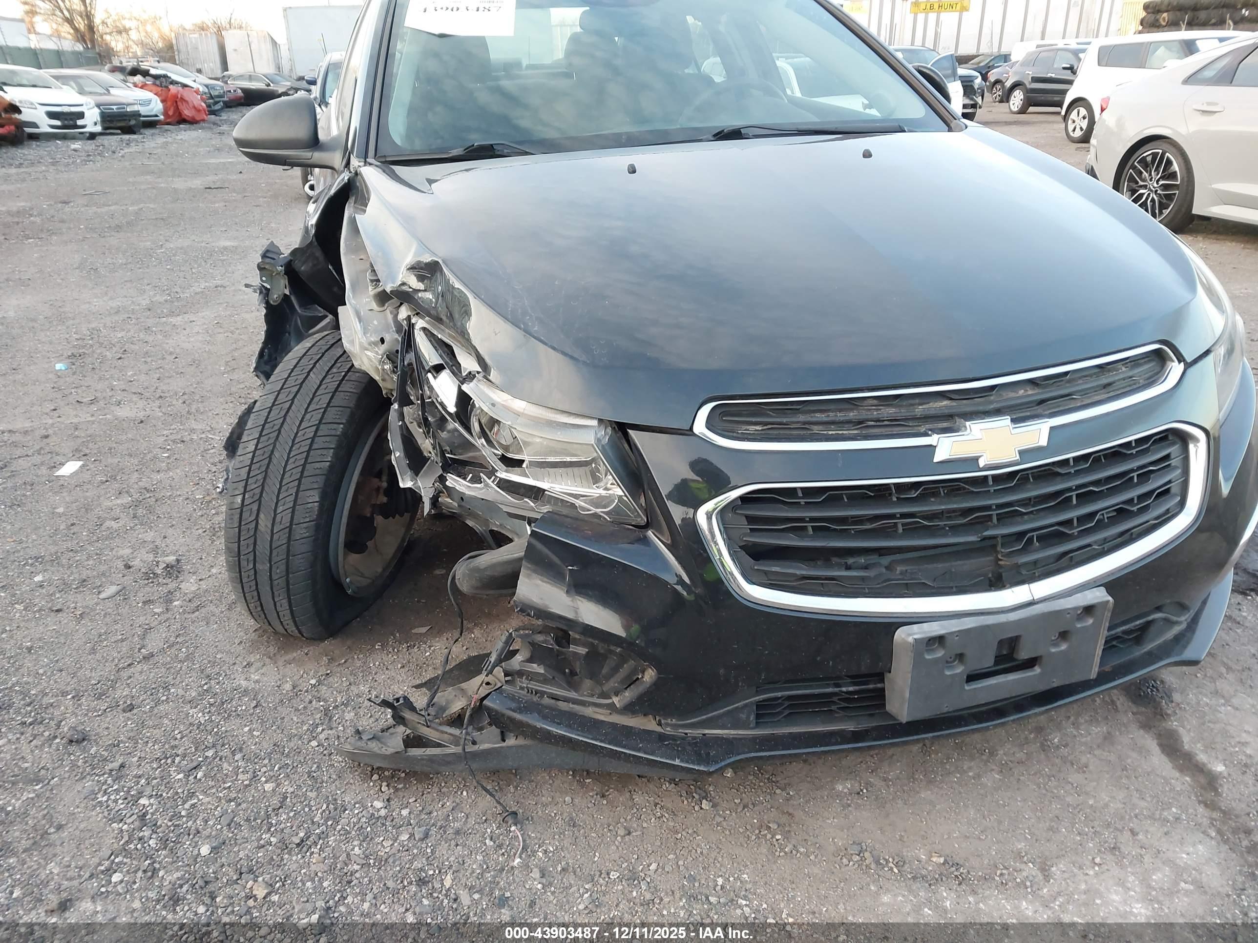 CHEVROLET CRUZE image 6