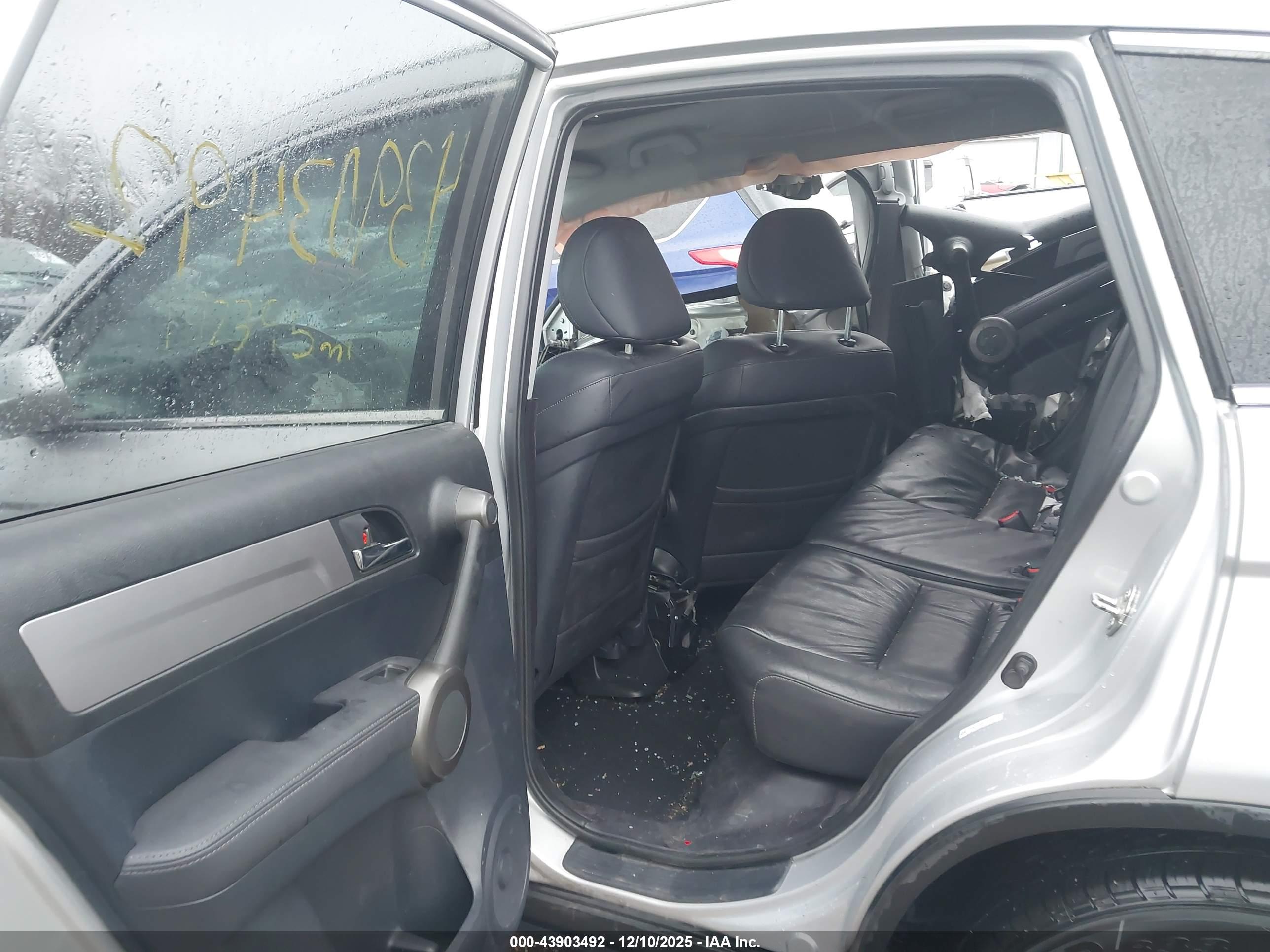 HONDA CR-V image 8