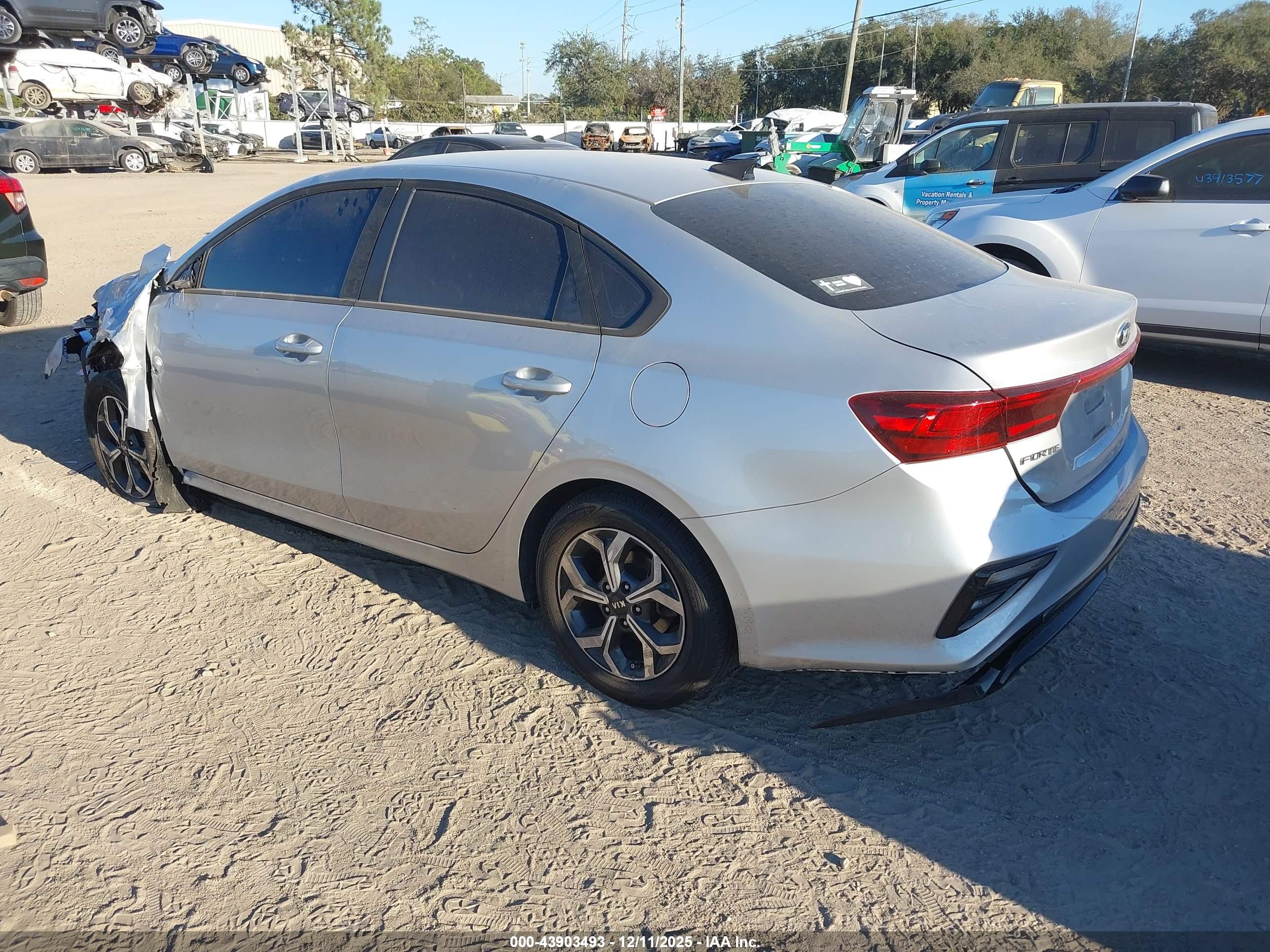 KIA FORTE image 3