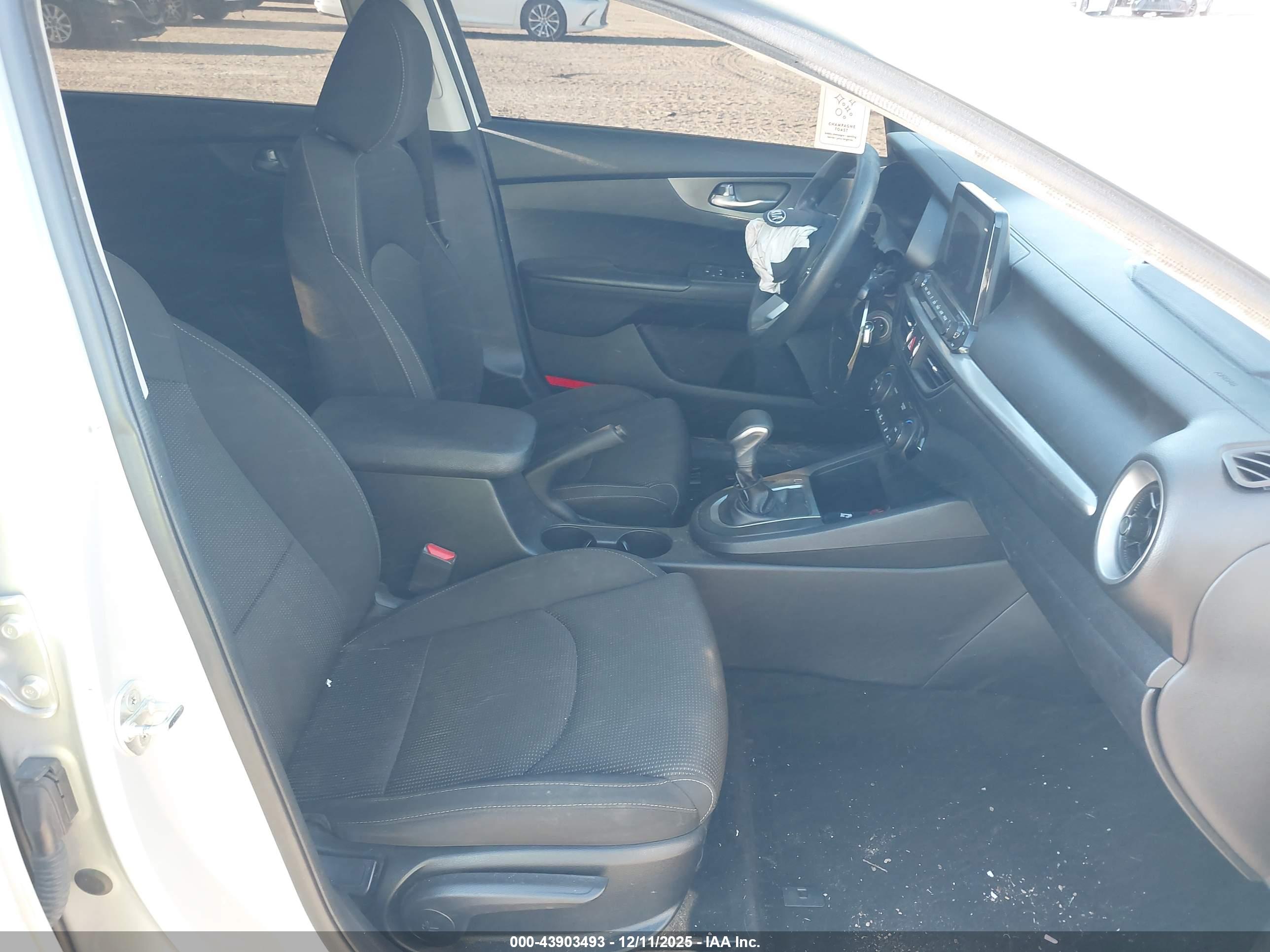 KIA FORTE image 5