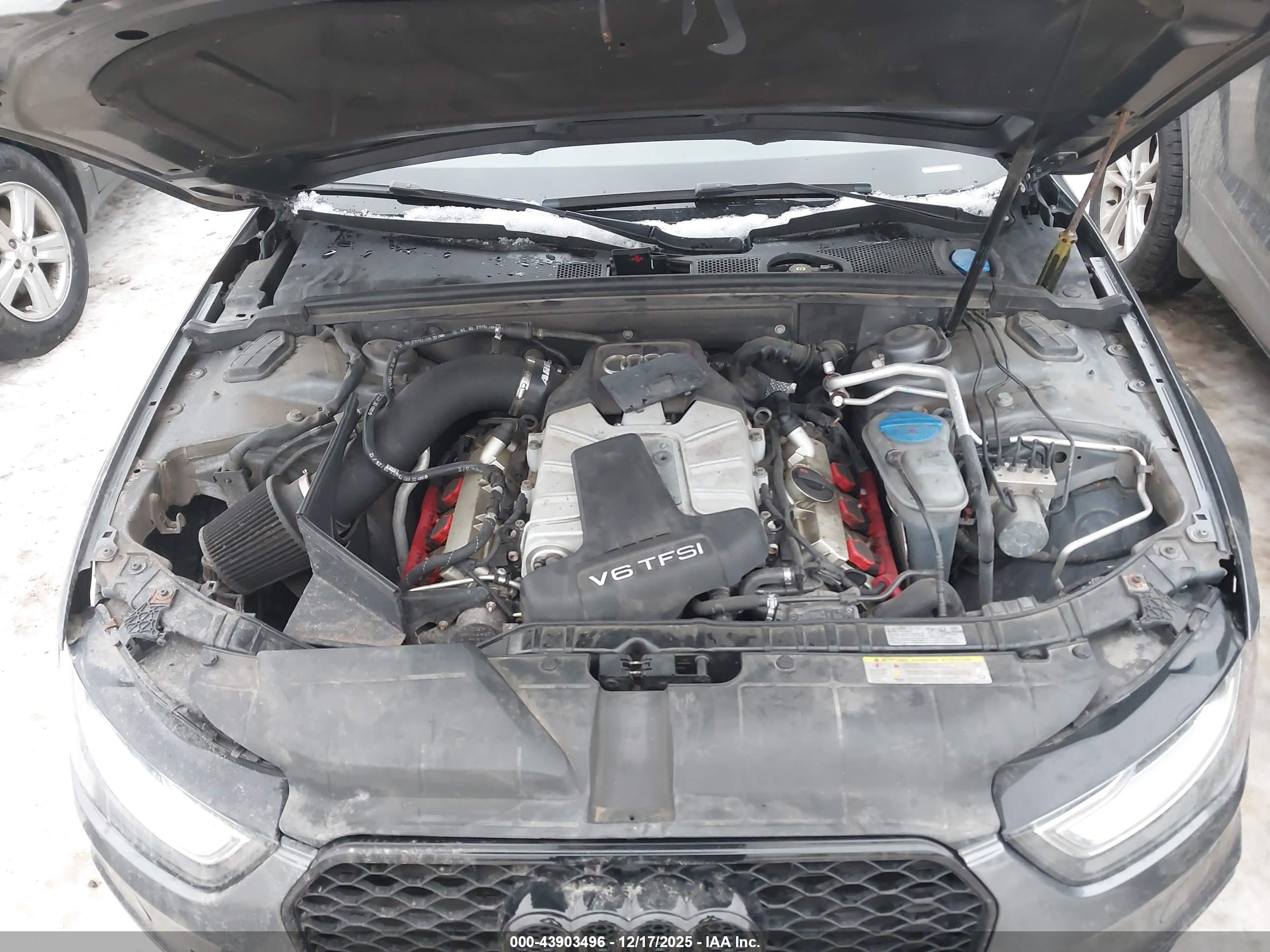 AUDI S4 image 10