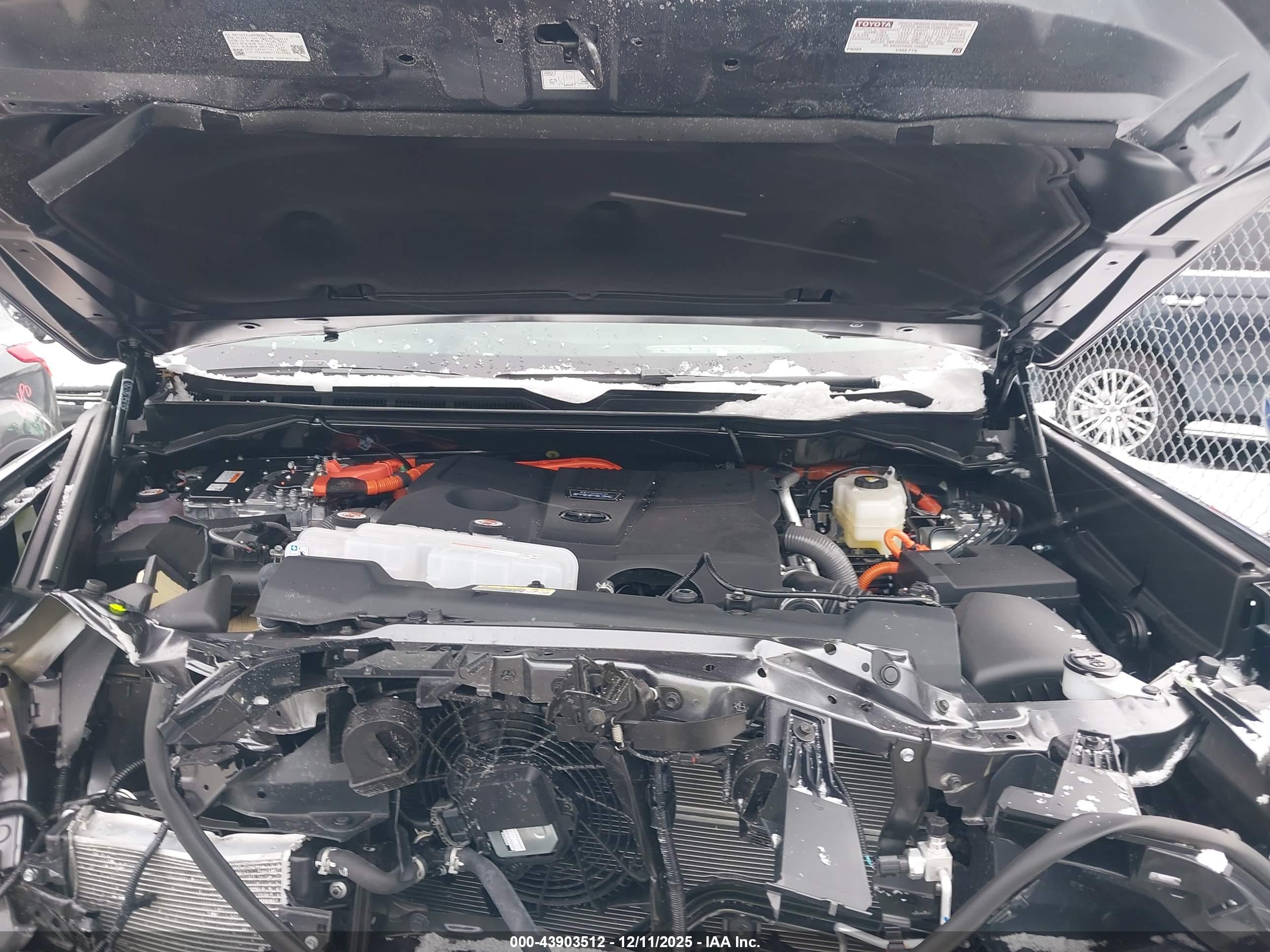 TOYOTA SEQUOIA image 10
