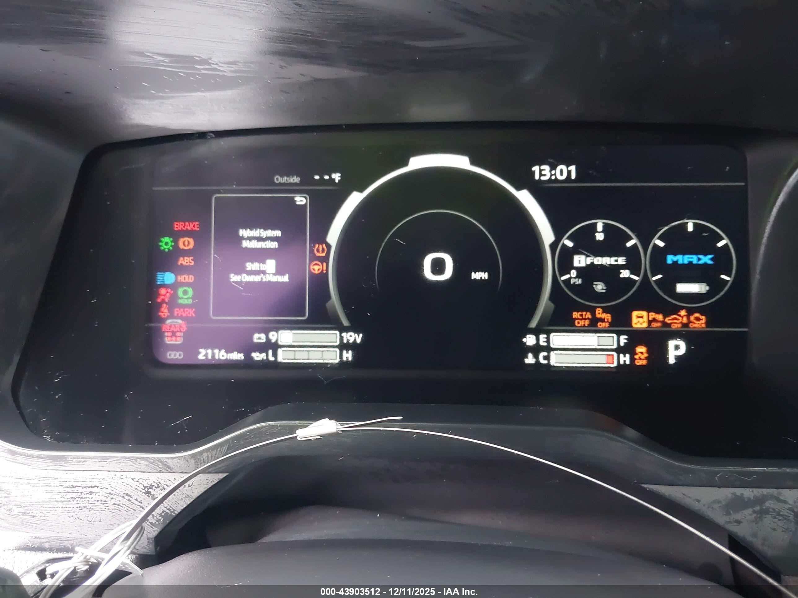 TOYOTA SEQUOIA image 7