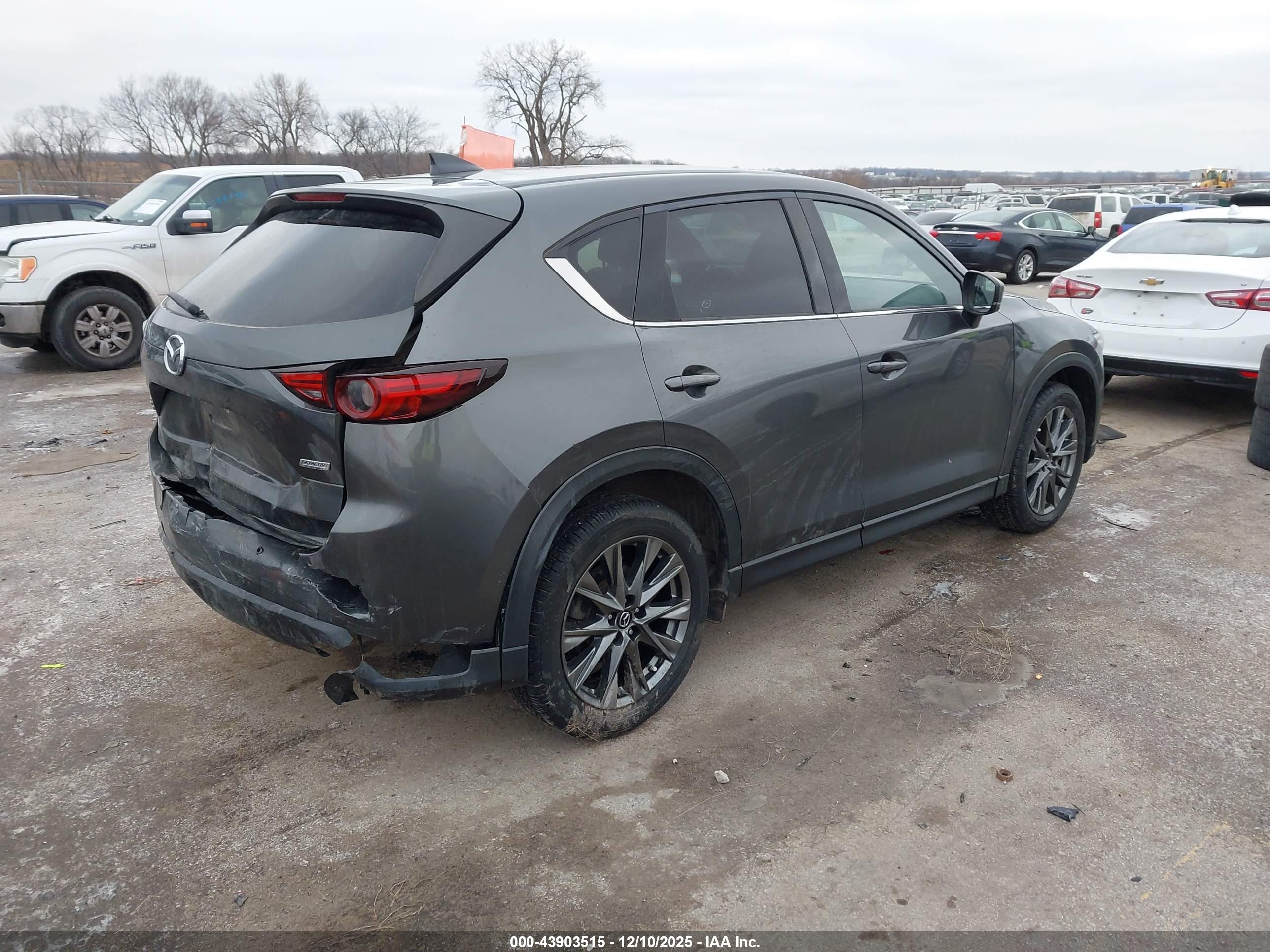 MAZDA CX-5 image 4
