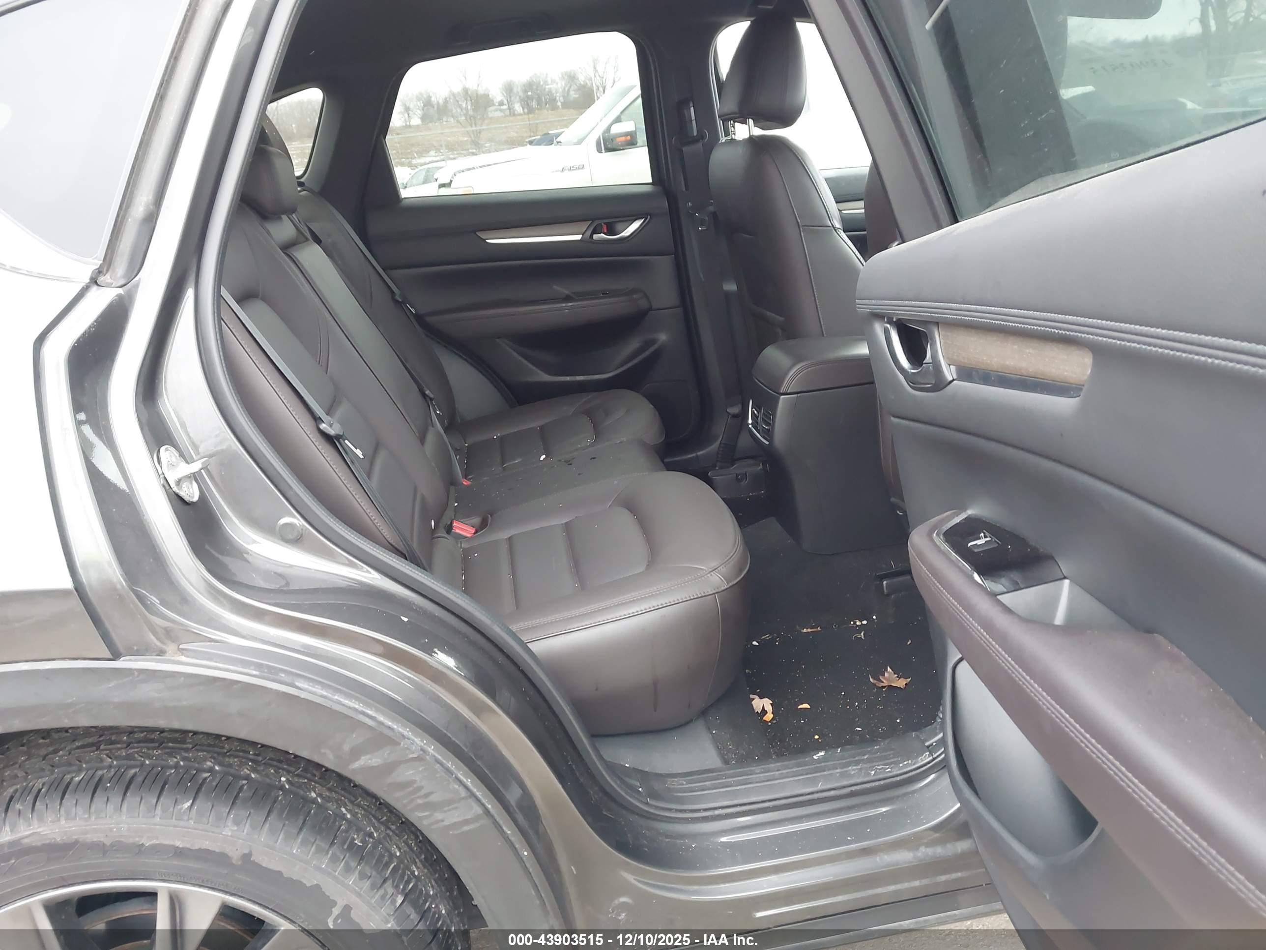 MAZDA CX-5 image 8