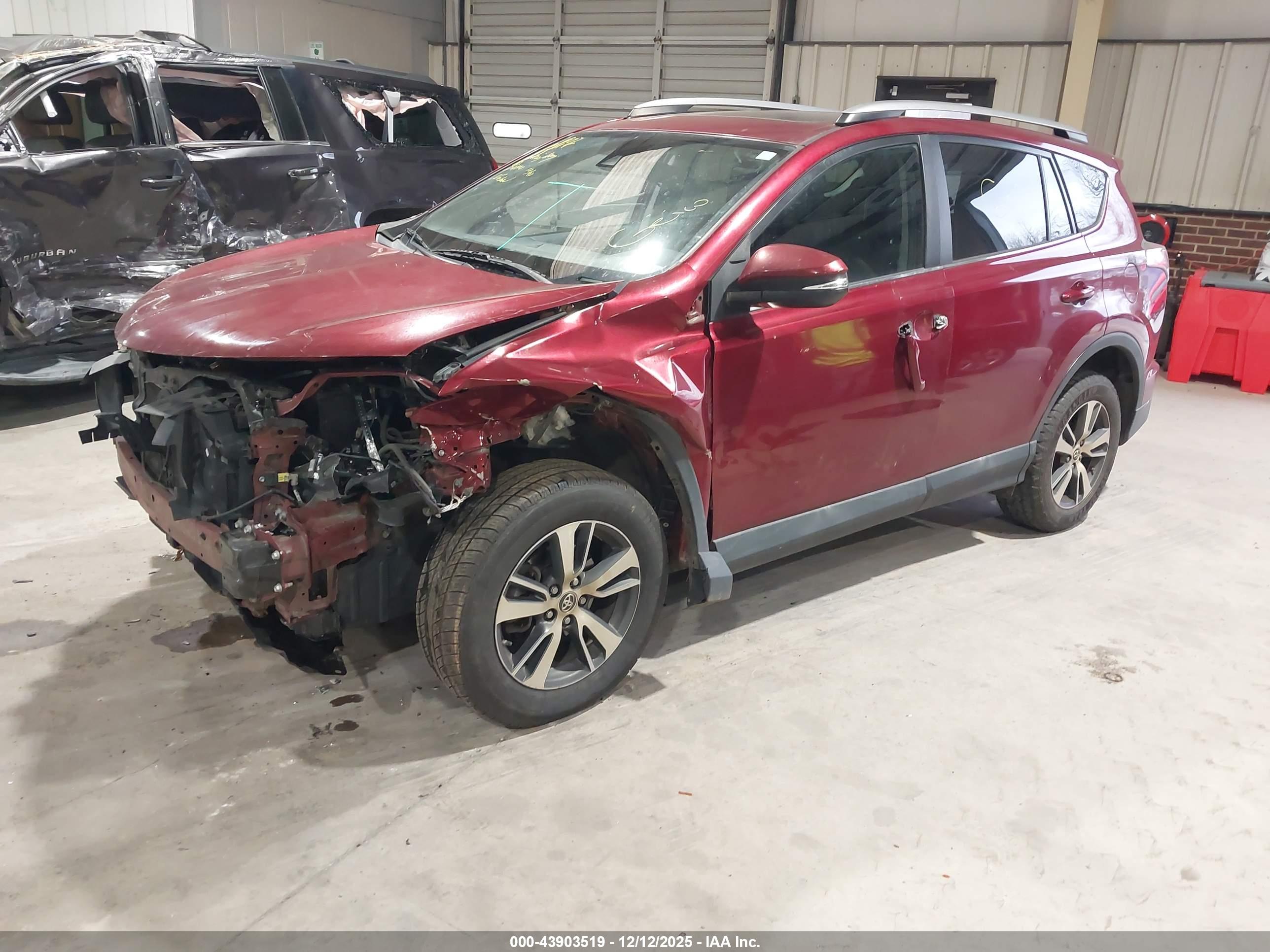 TOYOTA RAV4 image 2