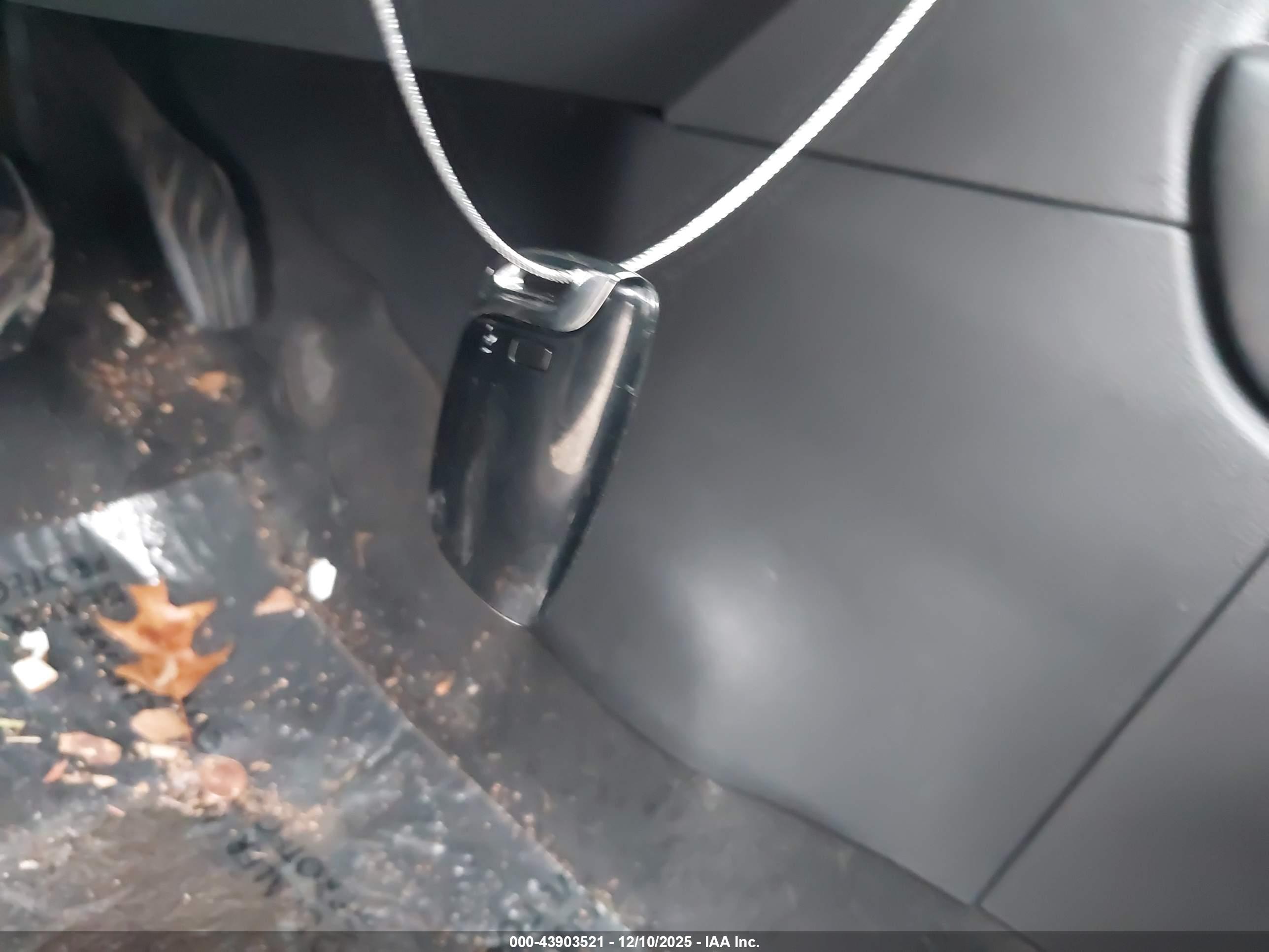 NISSAN KICKS image 11