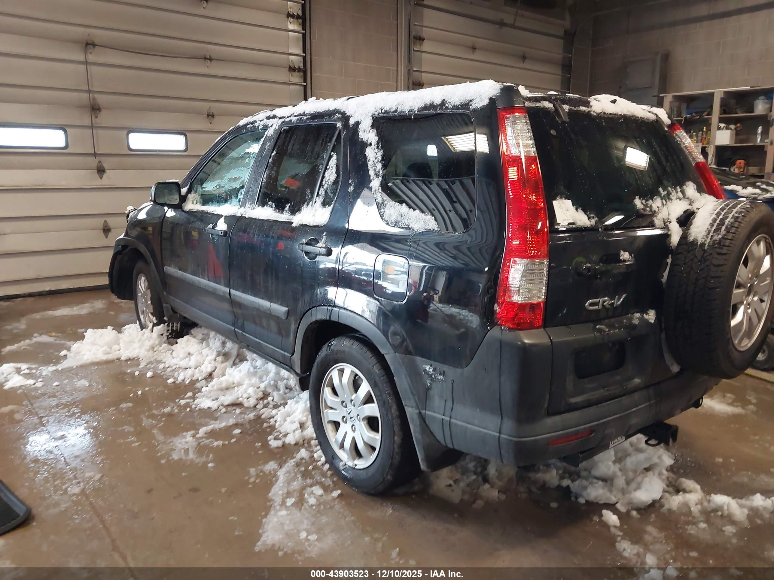 HONDA CR-V image 3