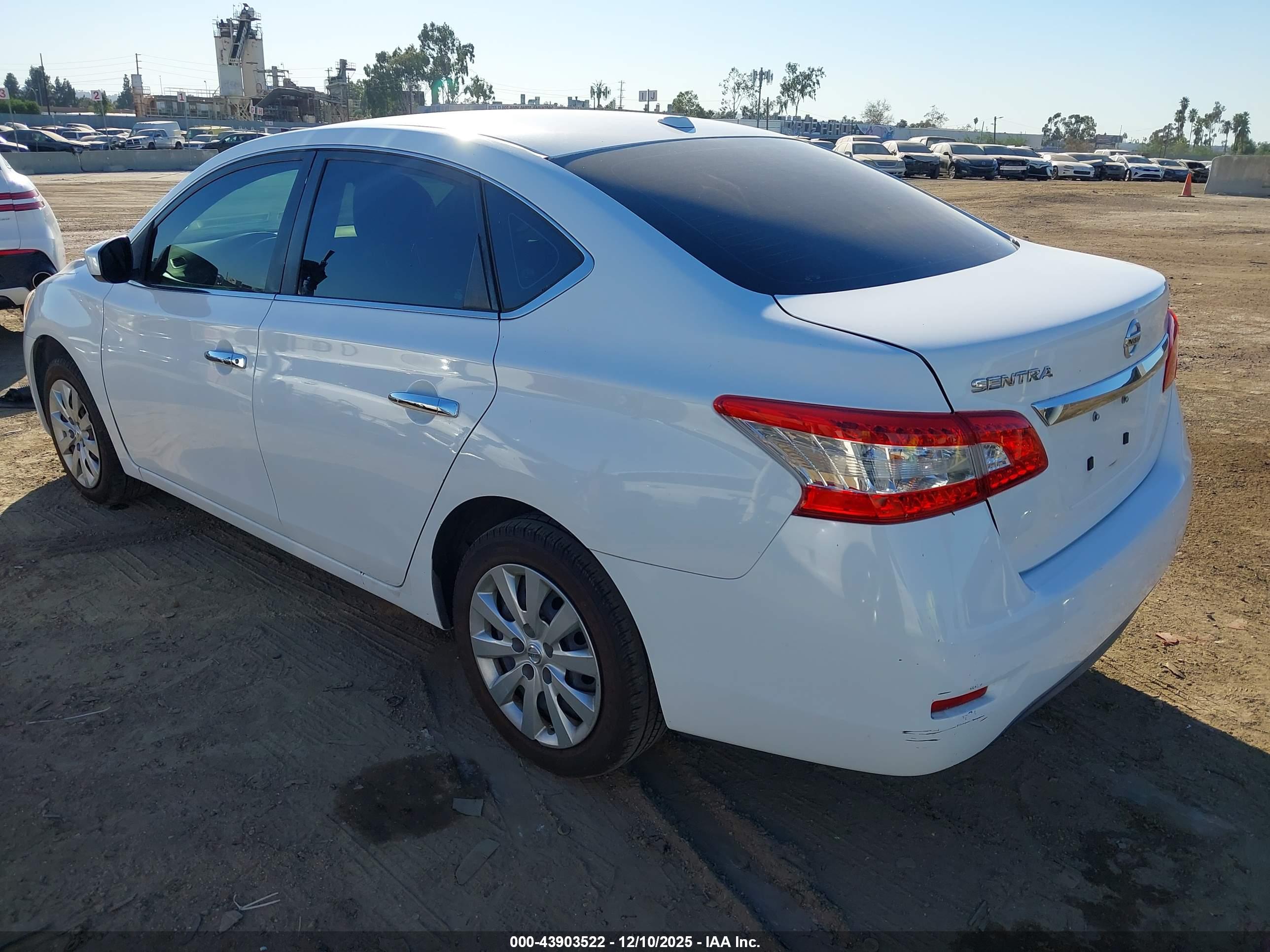 NISSAN SENTRA image 3