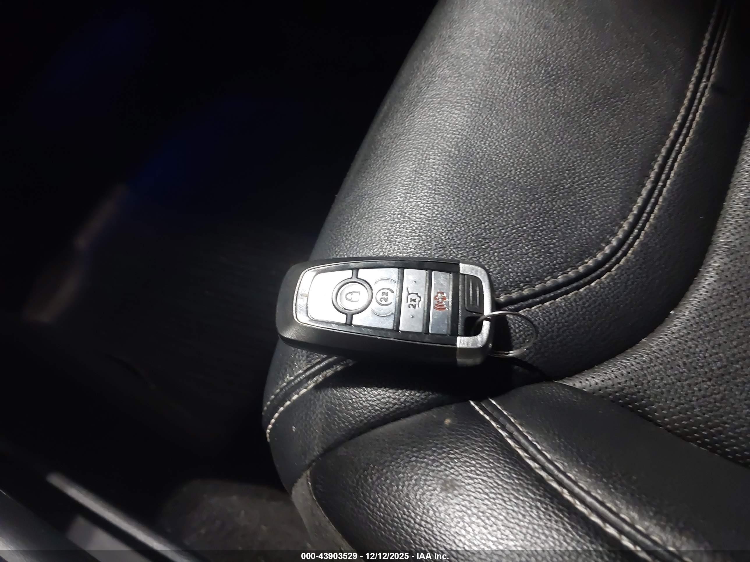 FORD EXPLORER image 11