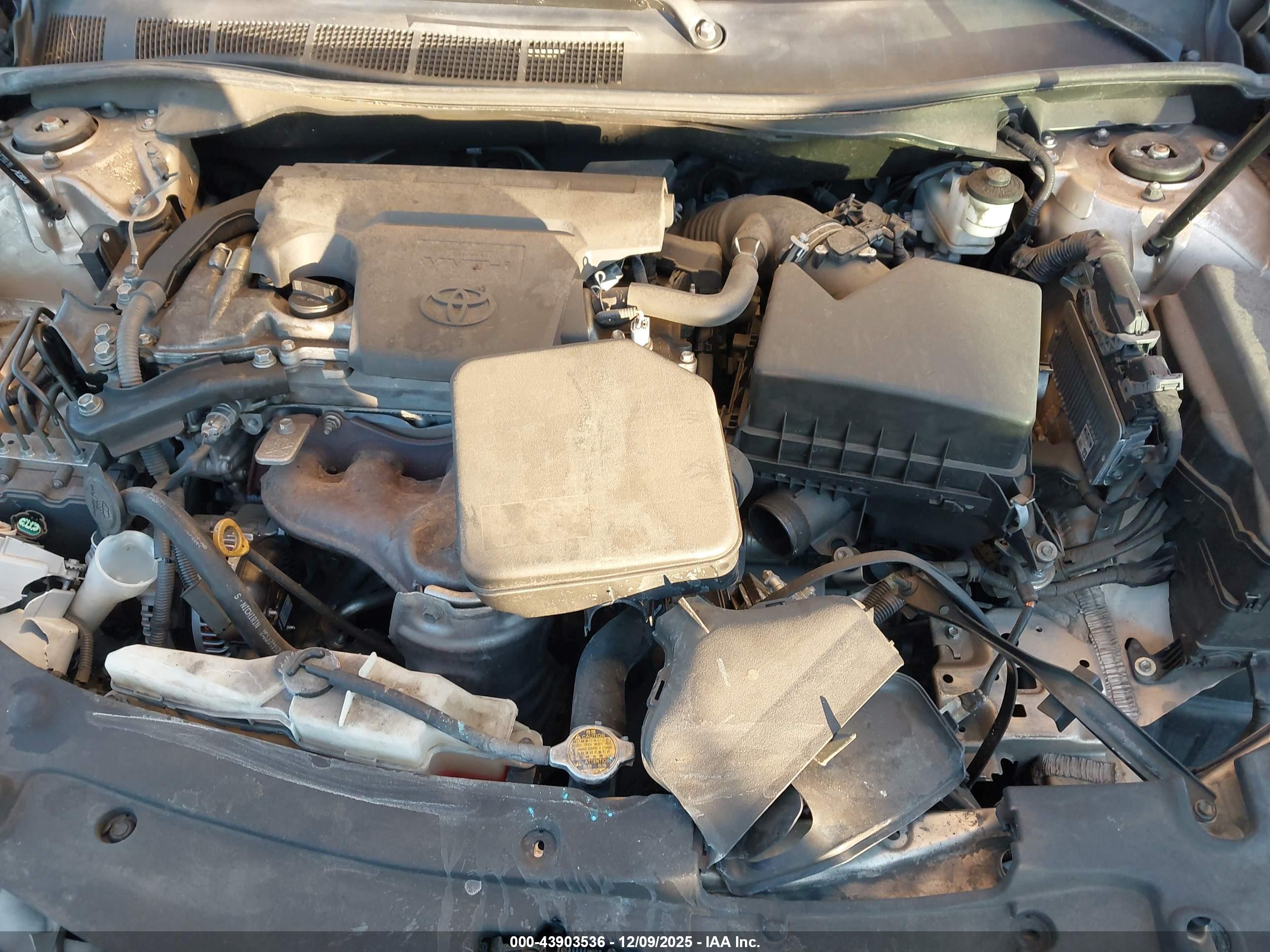 TOYOTA CAMRY image 10