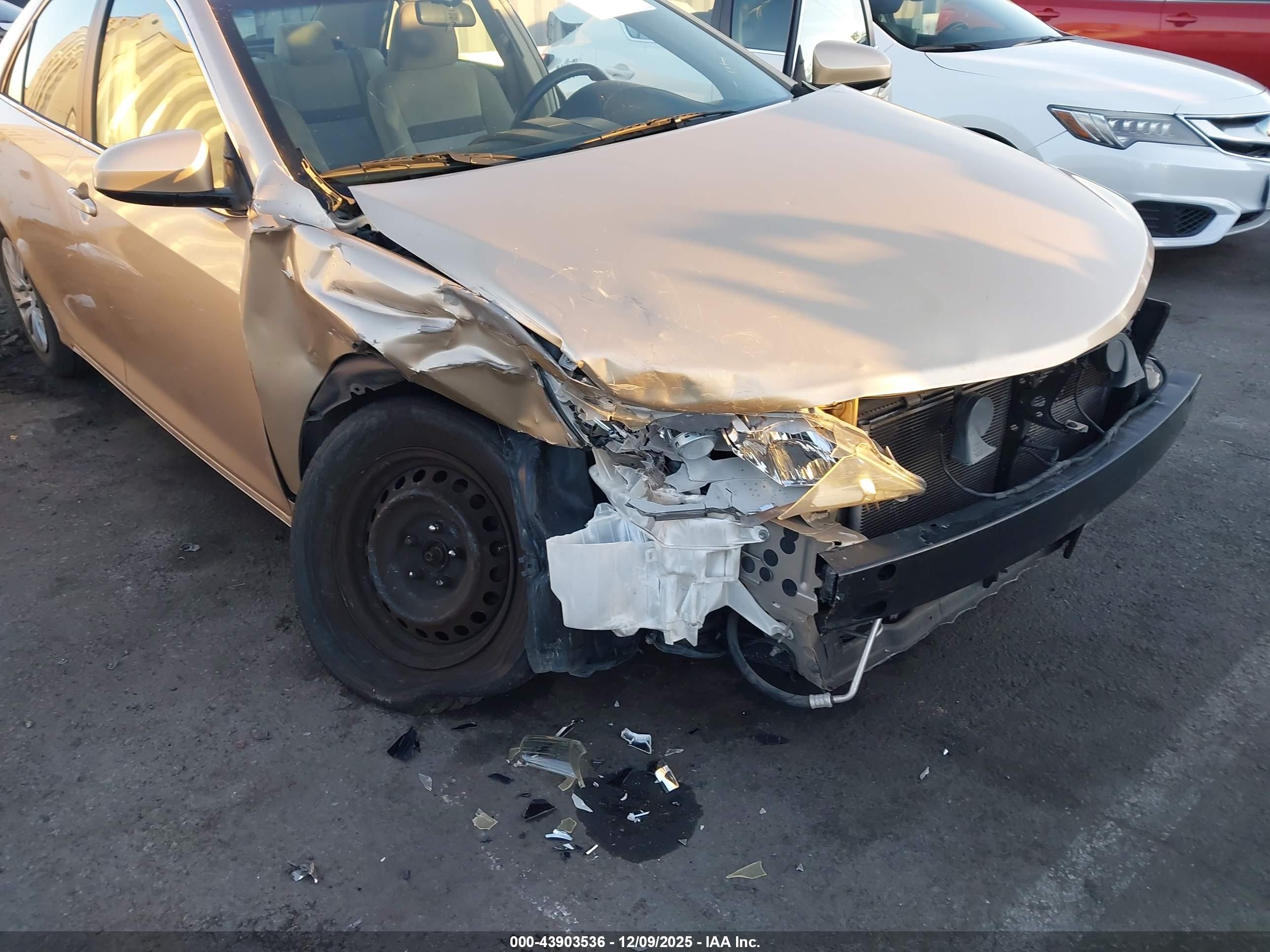 TOYOTA CAMRY image 6