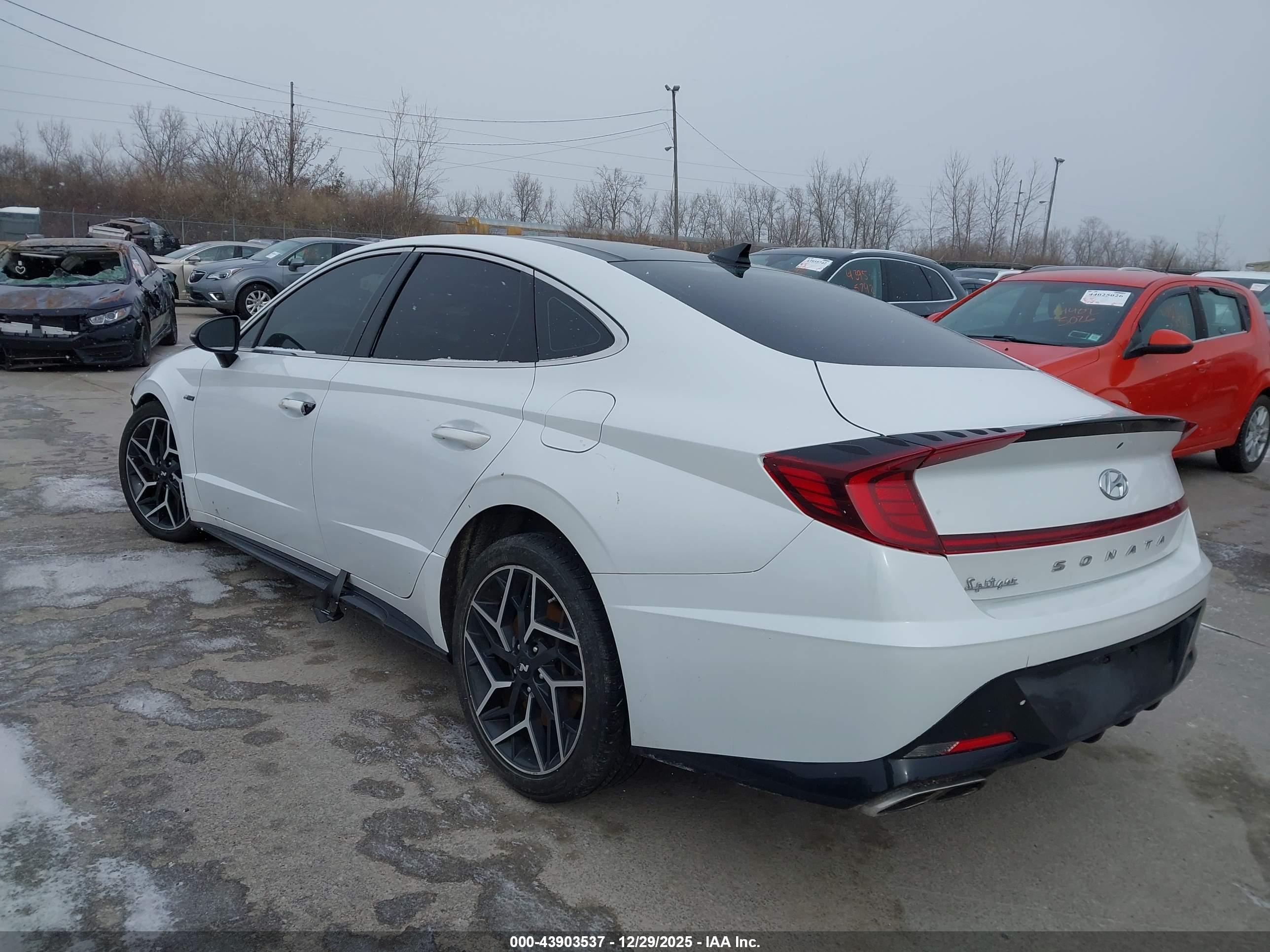 HYUNDAI SONATA image 3