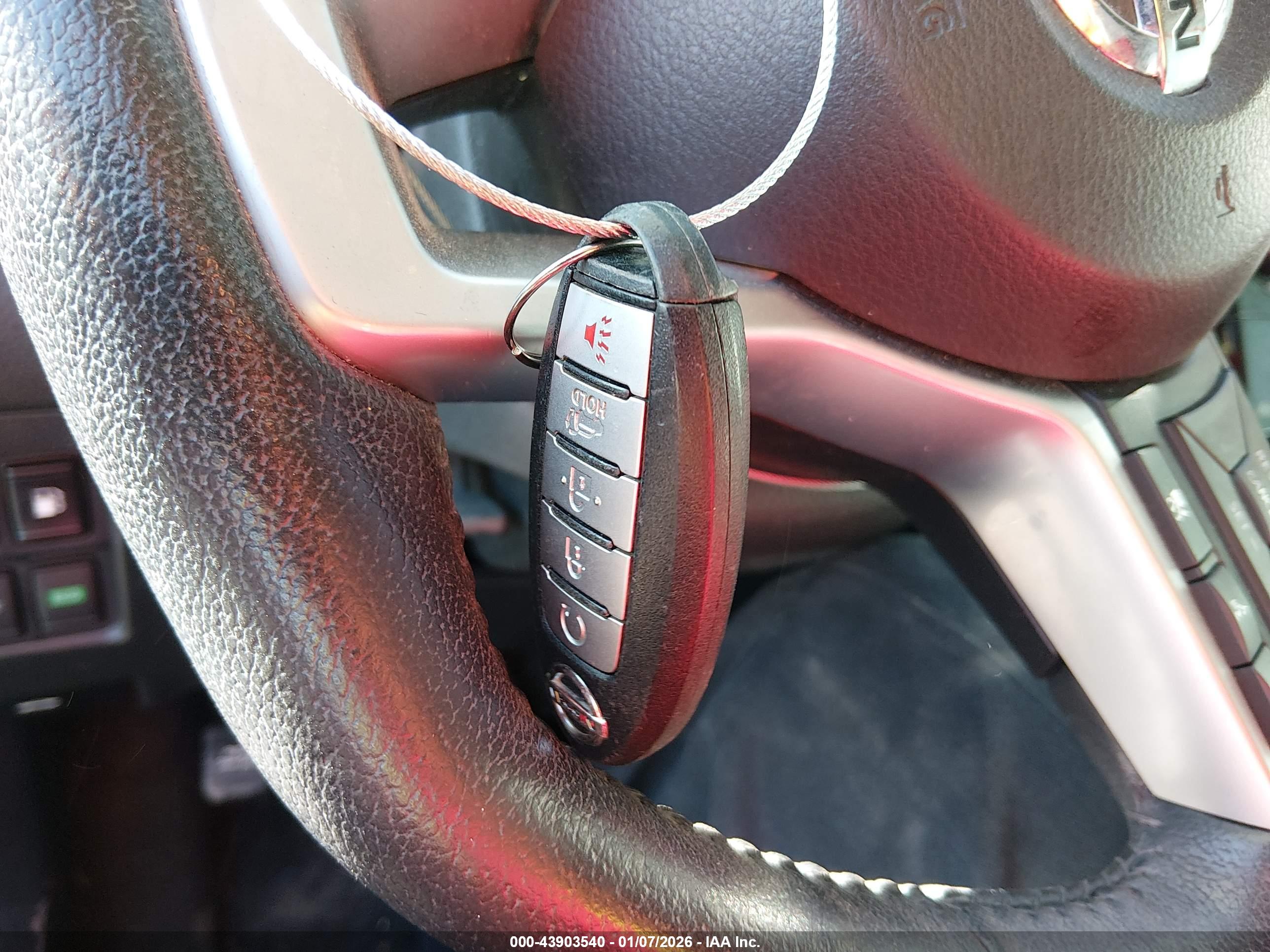 NISSAN ROGUE image 11