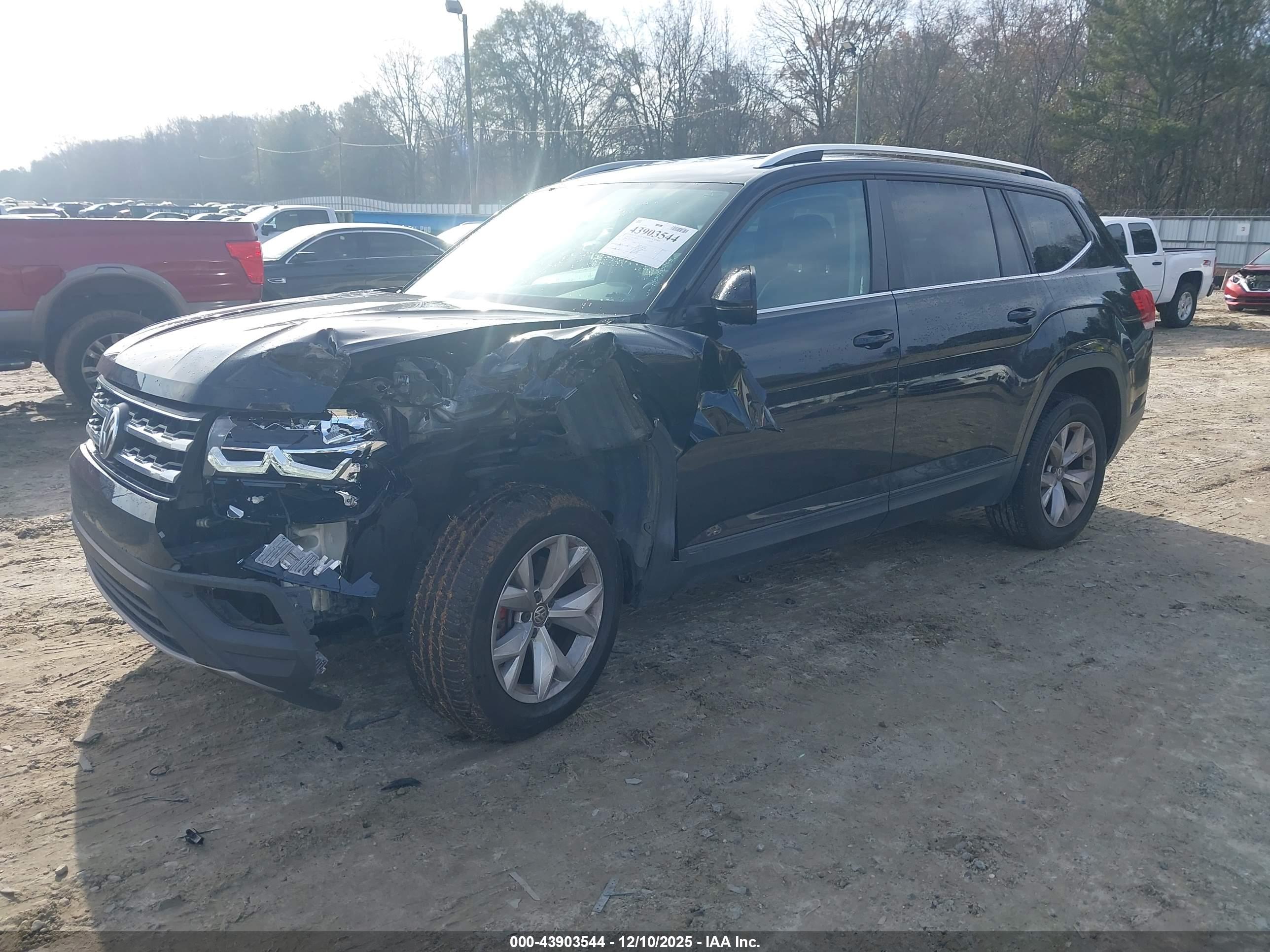 VOLKSWAGEN ATLAS image 2