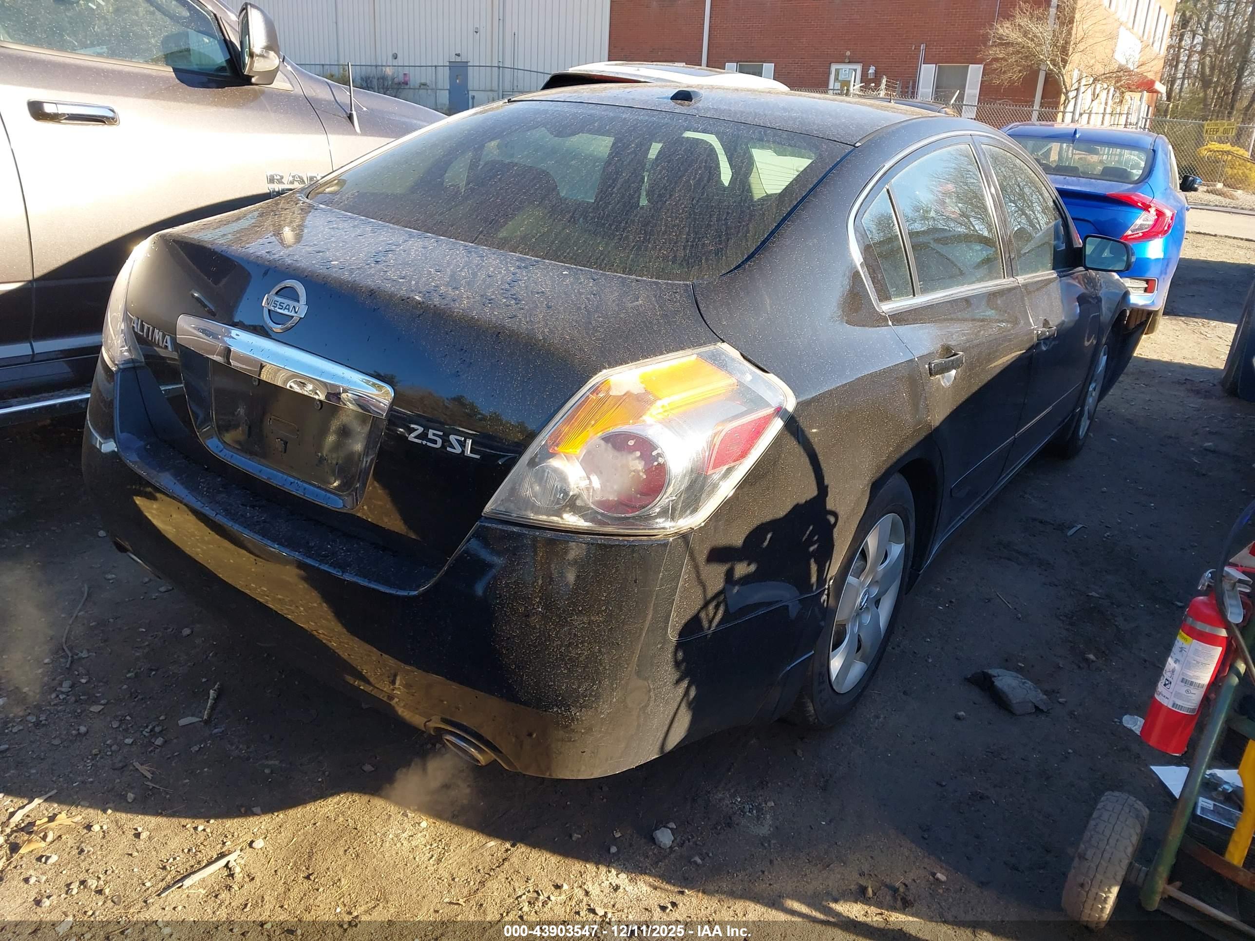 NISSAN ALTIMA image 4