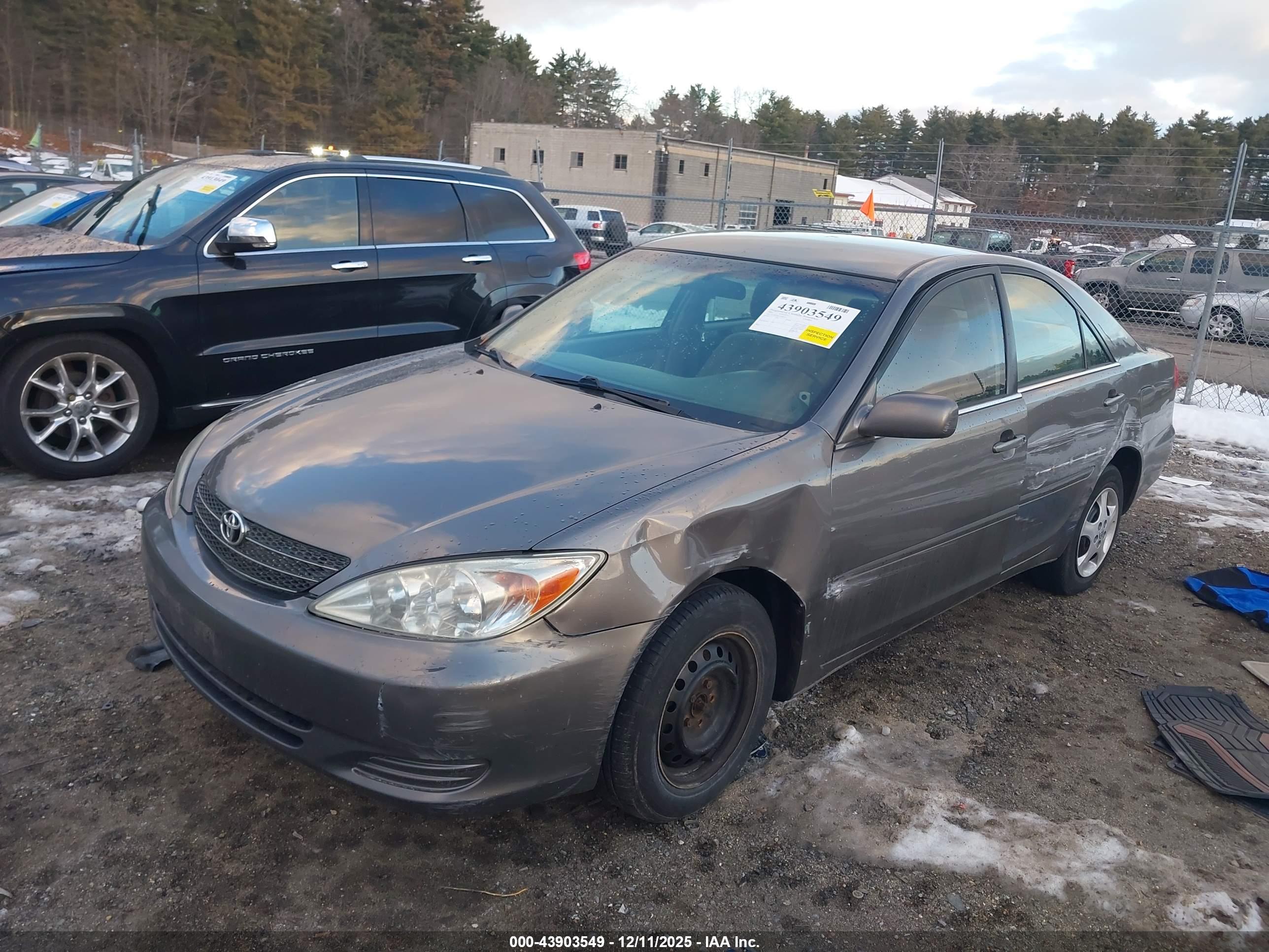TOYOTA CAMRY image 2