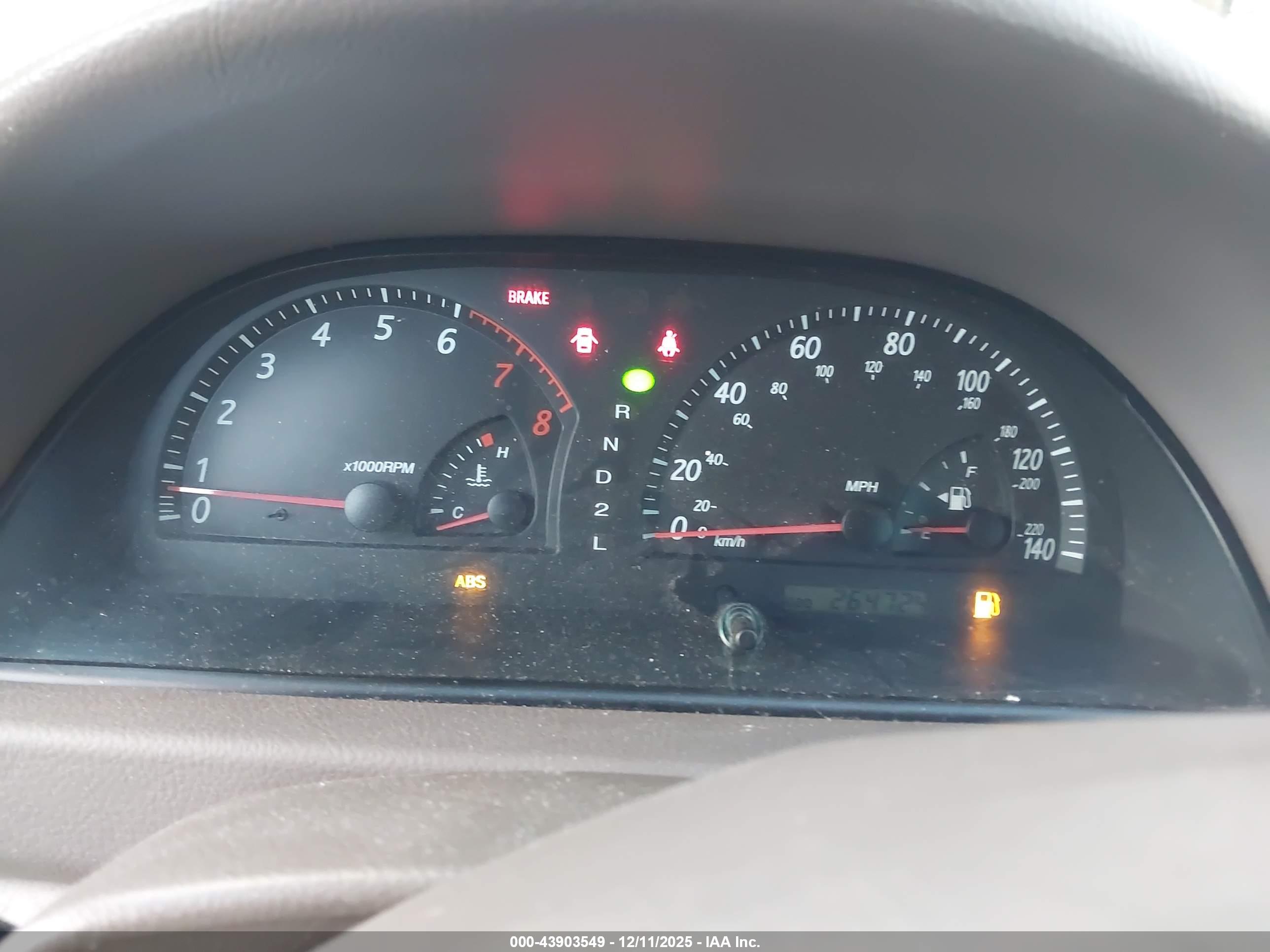 TOYOTA CAMRY image 7