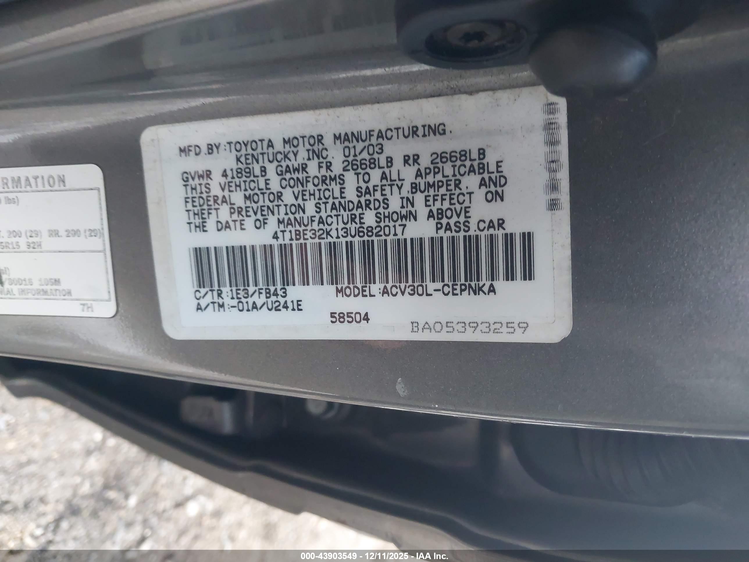 TOYOTA CAMRY image 9