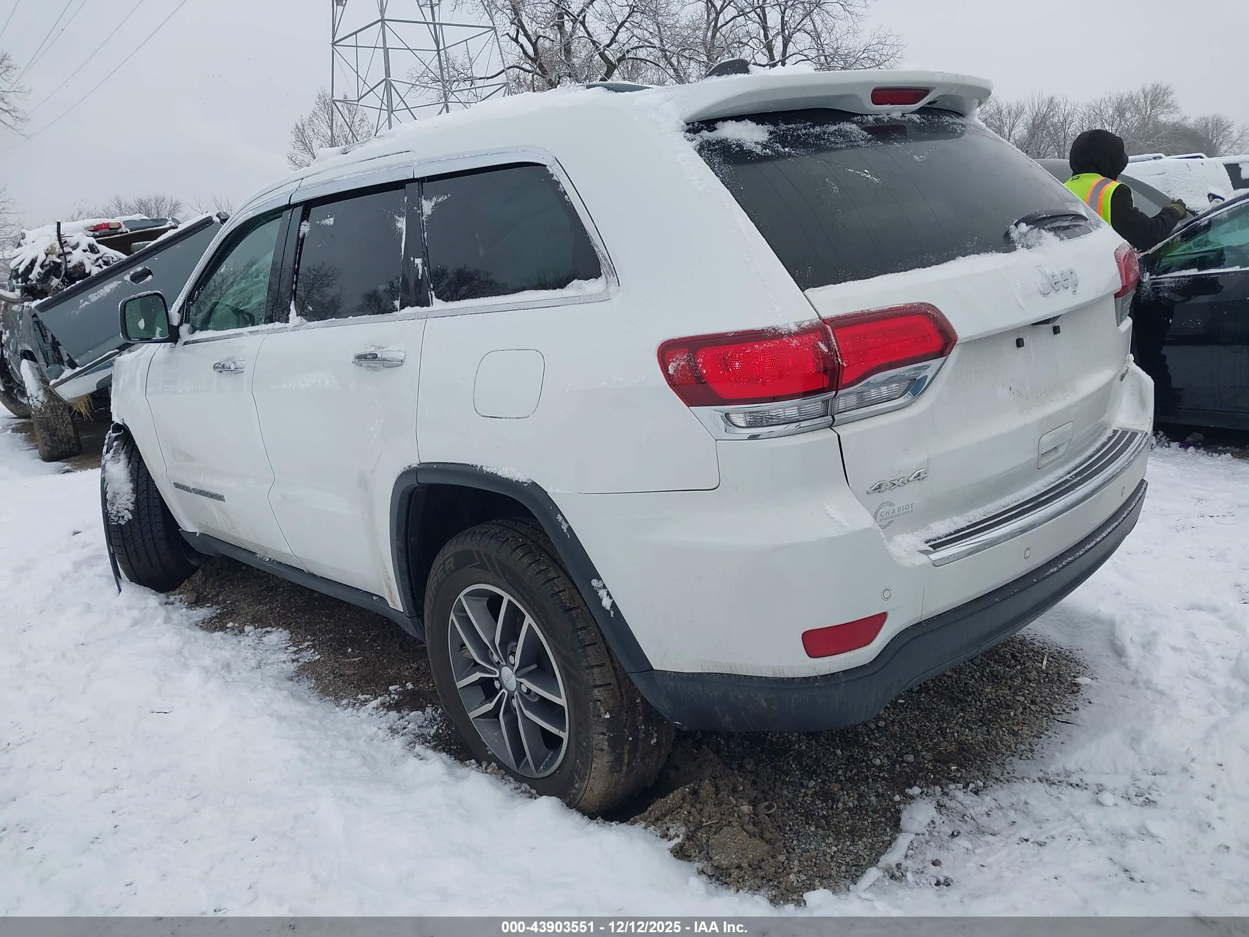 JEEP GRAND image 3