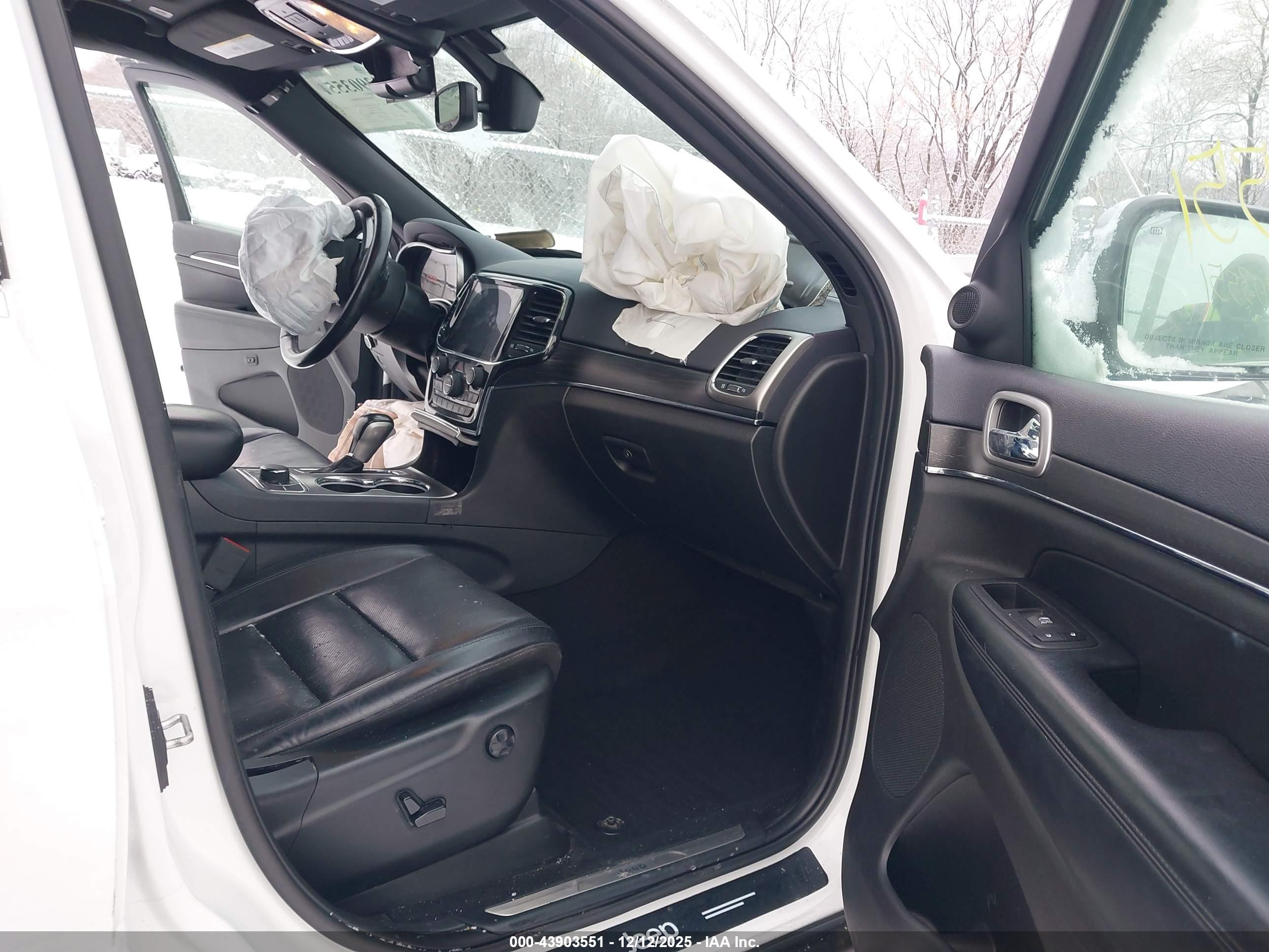 JEEP GRAND image 5