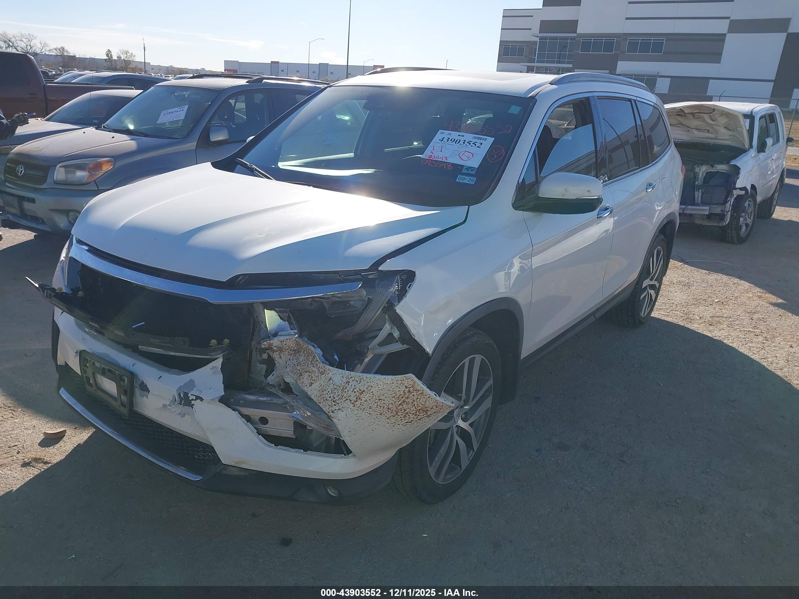 HONDA PILOT image 2