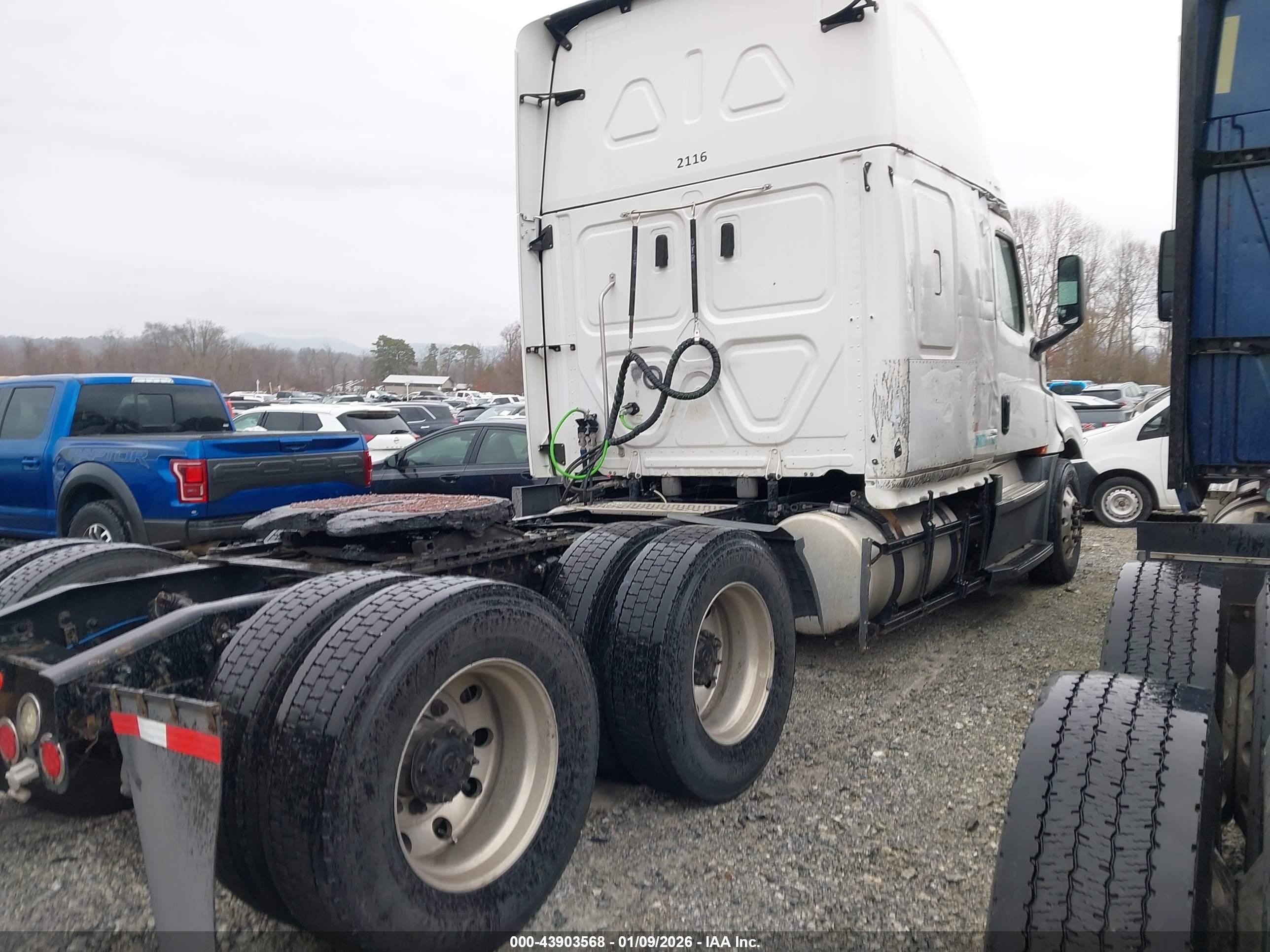 FREIGHTLINER NEW image 4