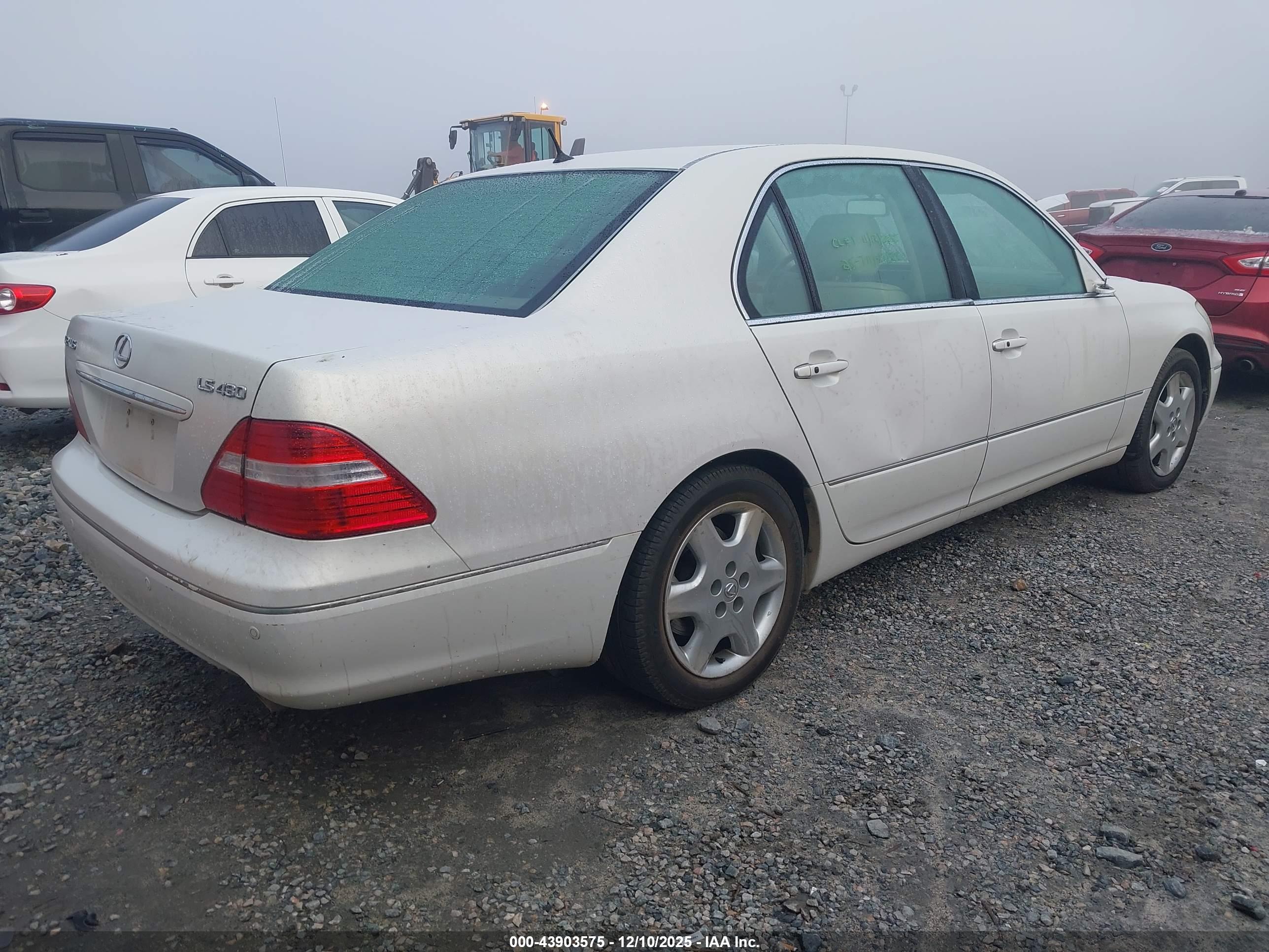LEXUS LS image 4
