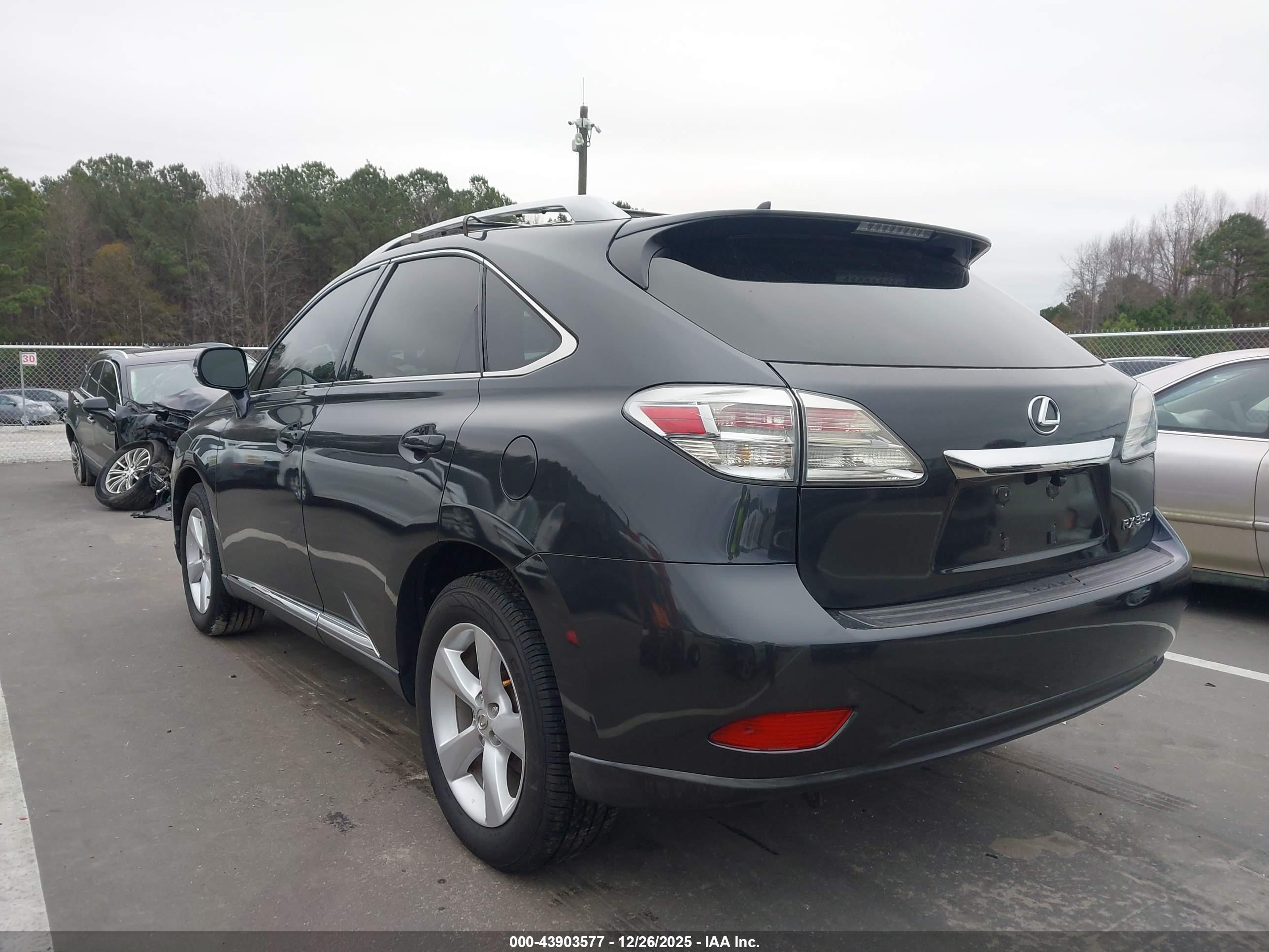 LEXUS RX image 3