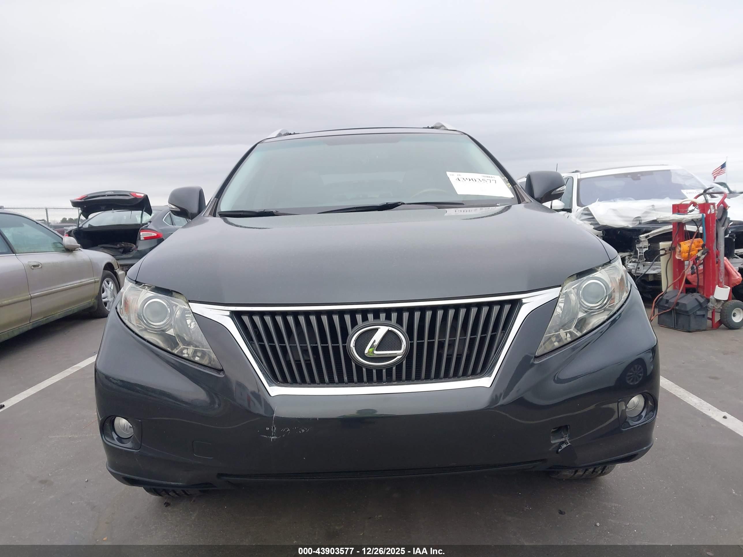 LEXUS RX image 6