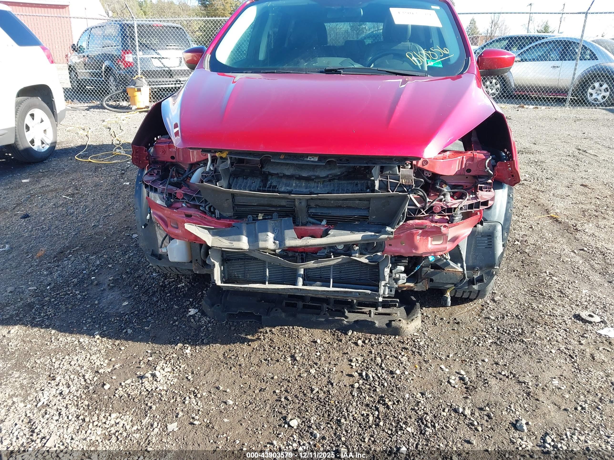 FORD ESCAPE image 6