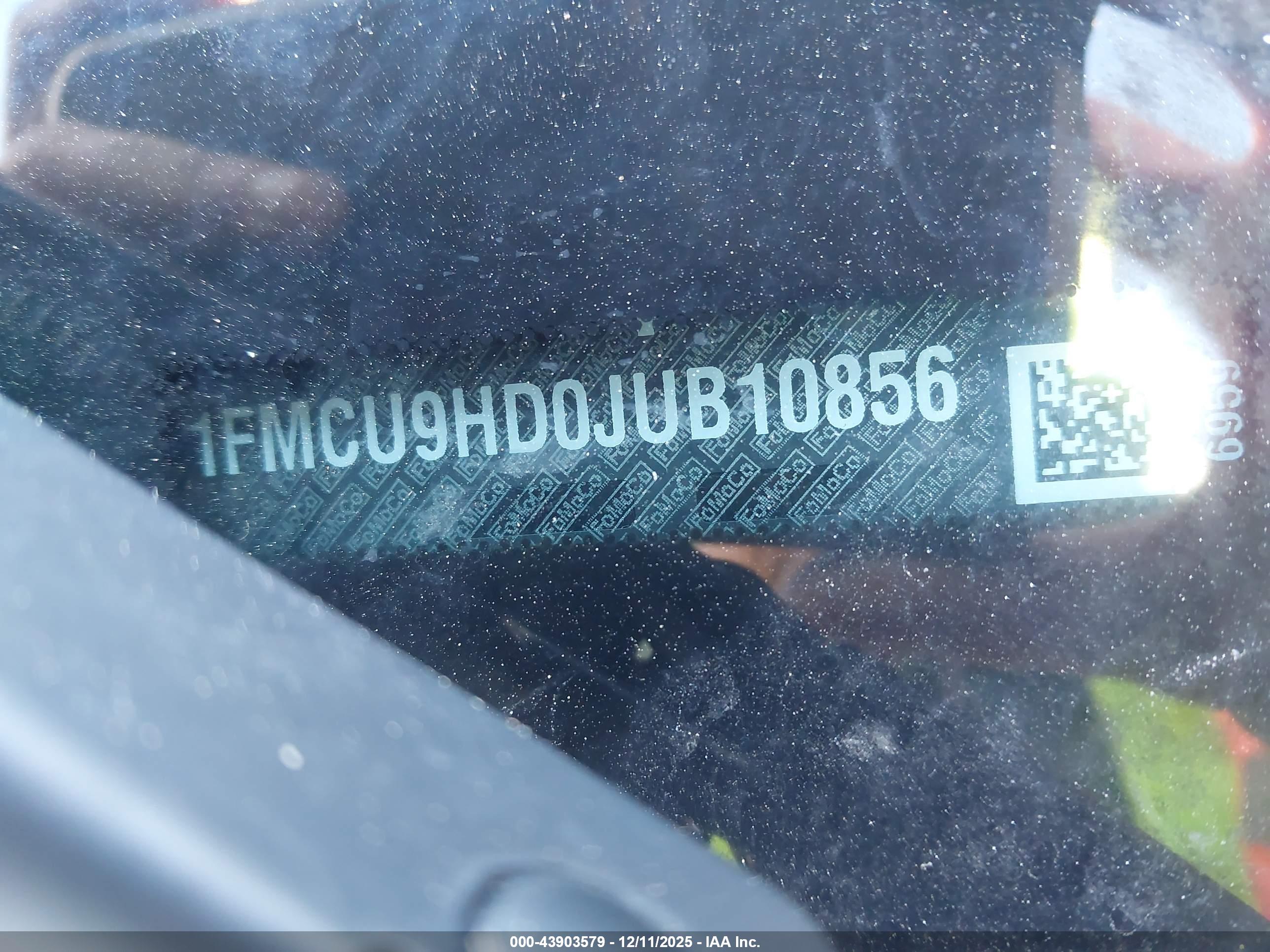 FORD ESCAPE image 9