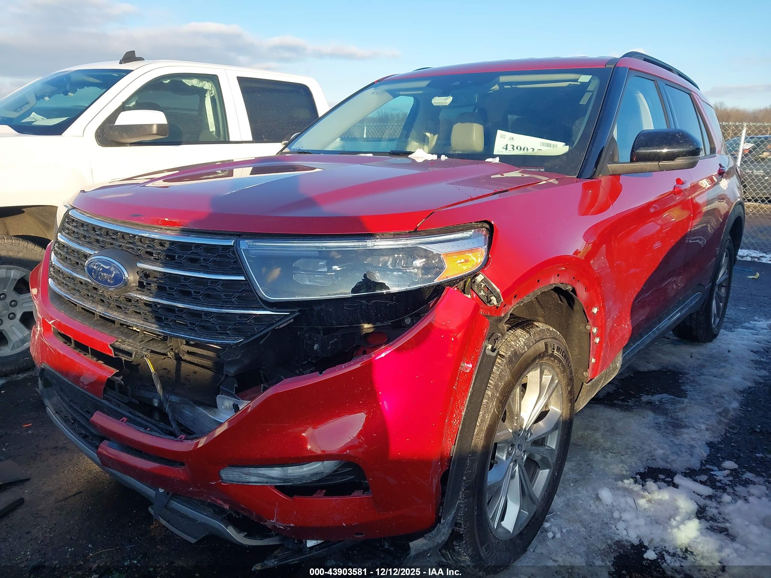 FORD EXPLORER image 6