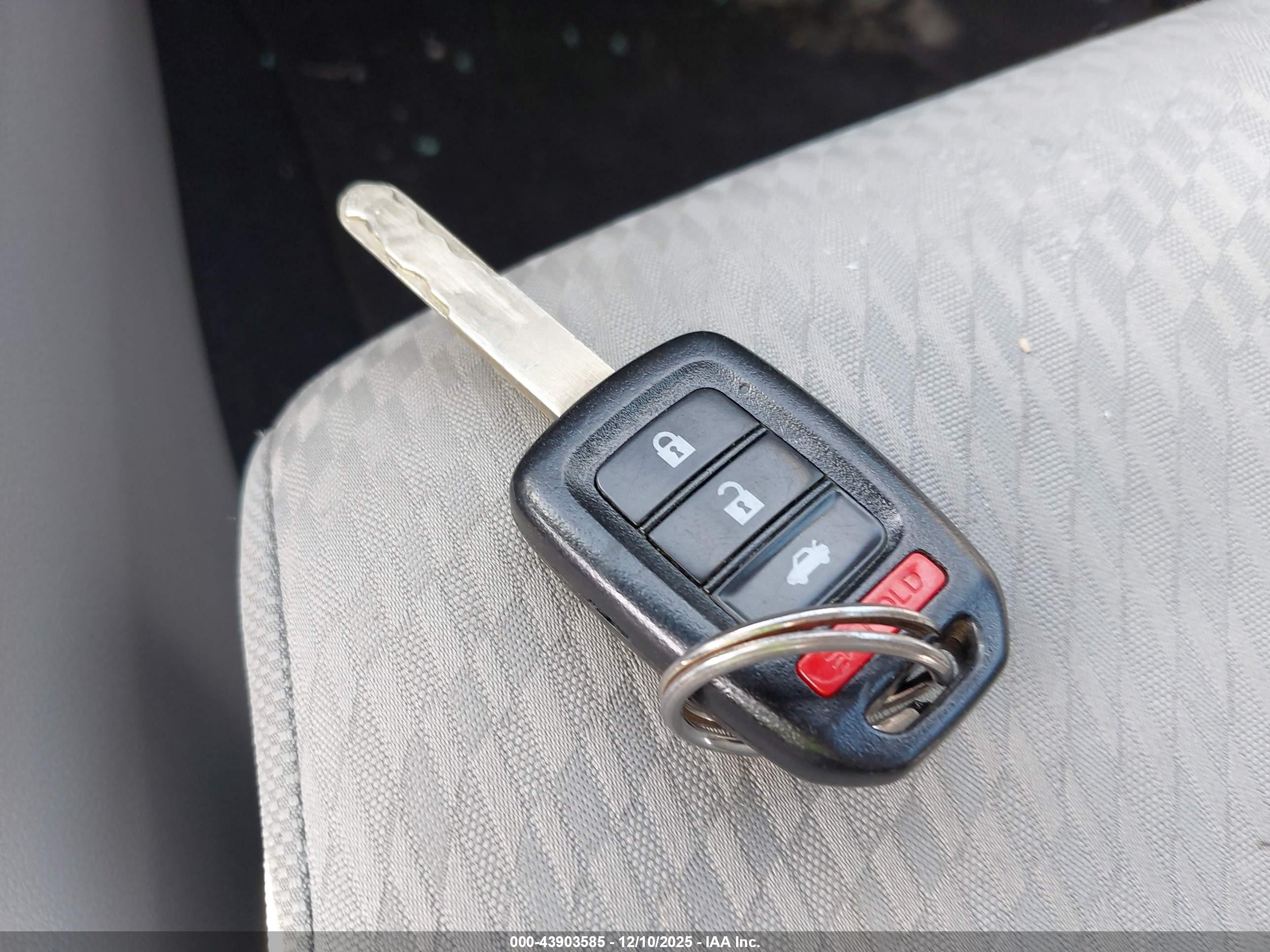 HONDA CIVIC image 11