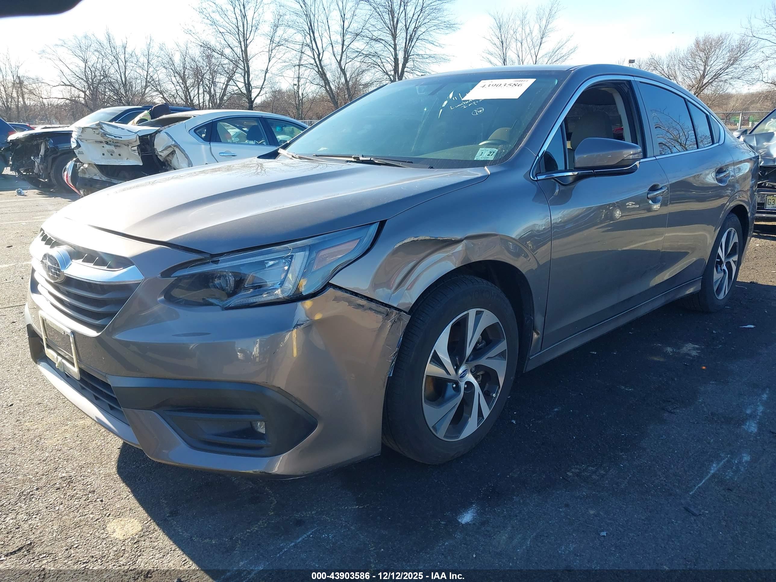 SUBARU LEGACY image 2