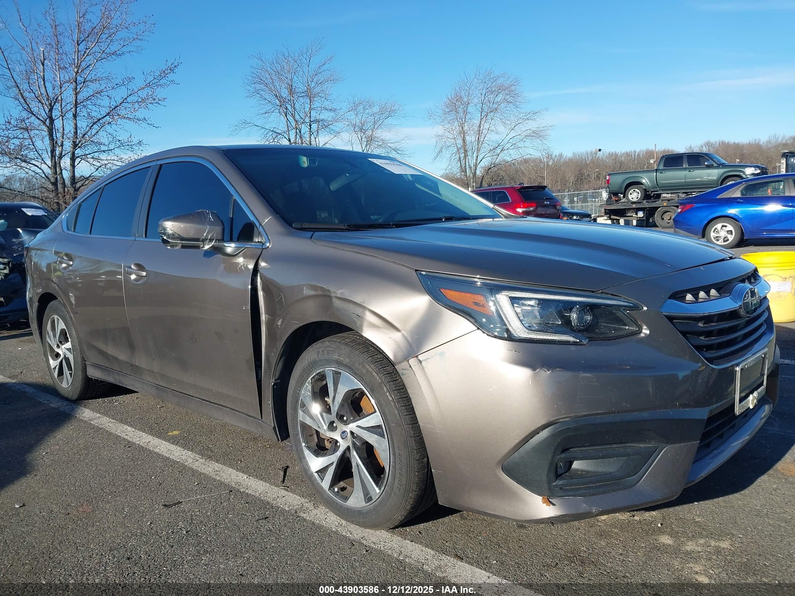 SUBARU LEGACY image 6
