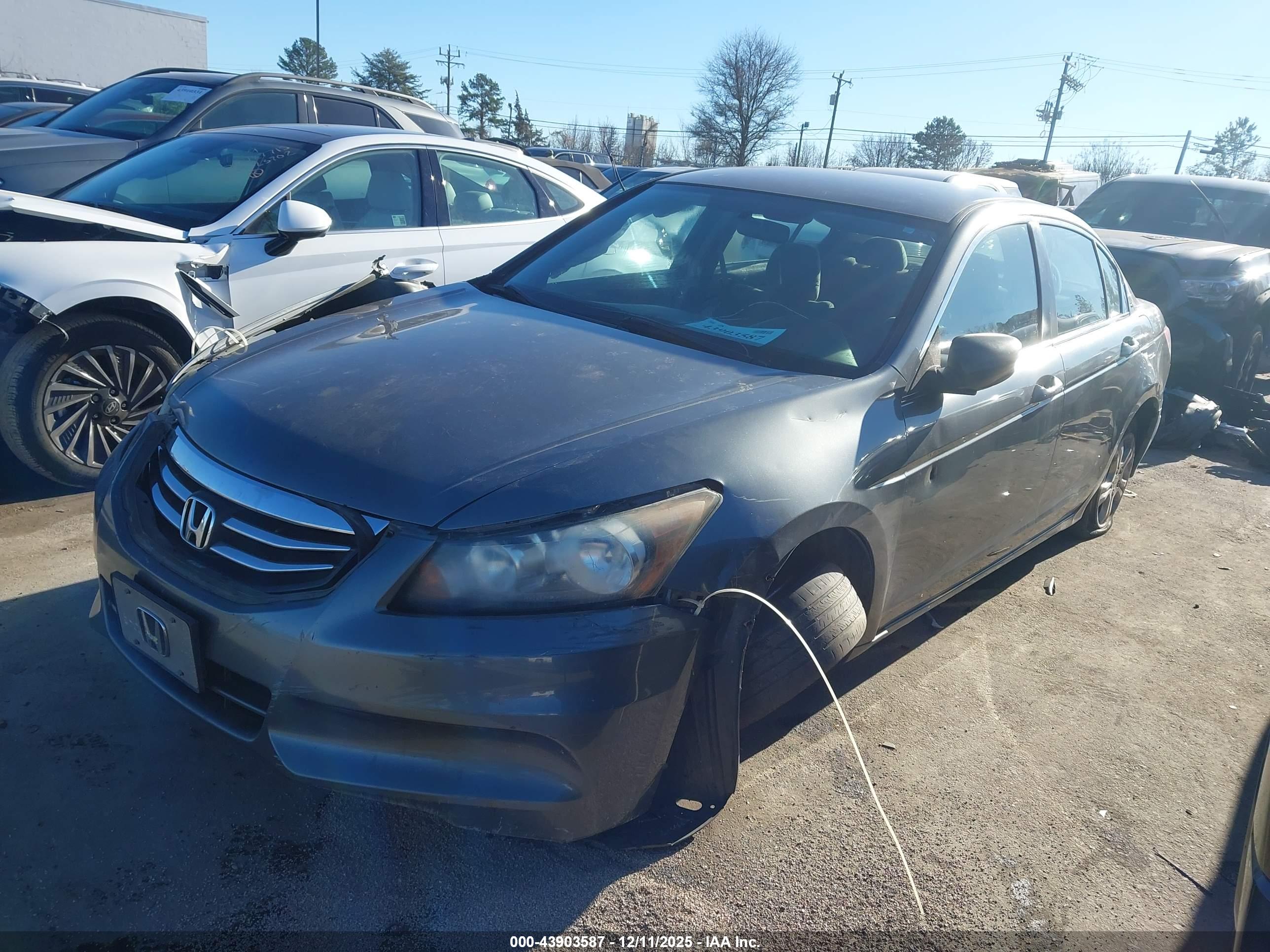 HONDA ACCORD image 2